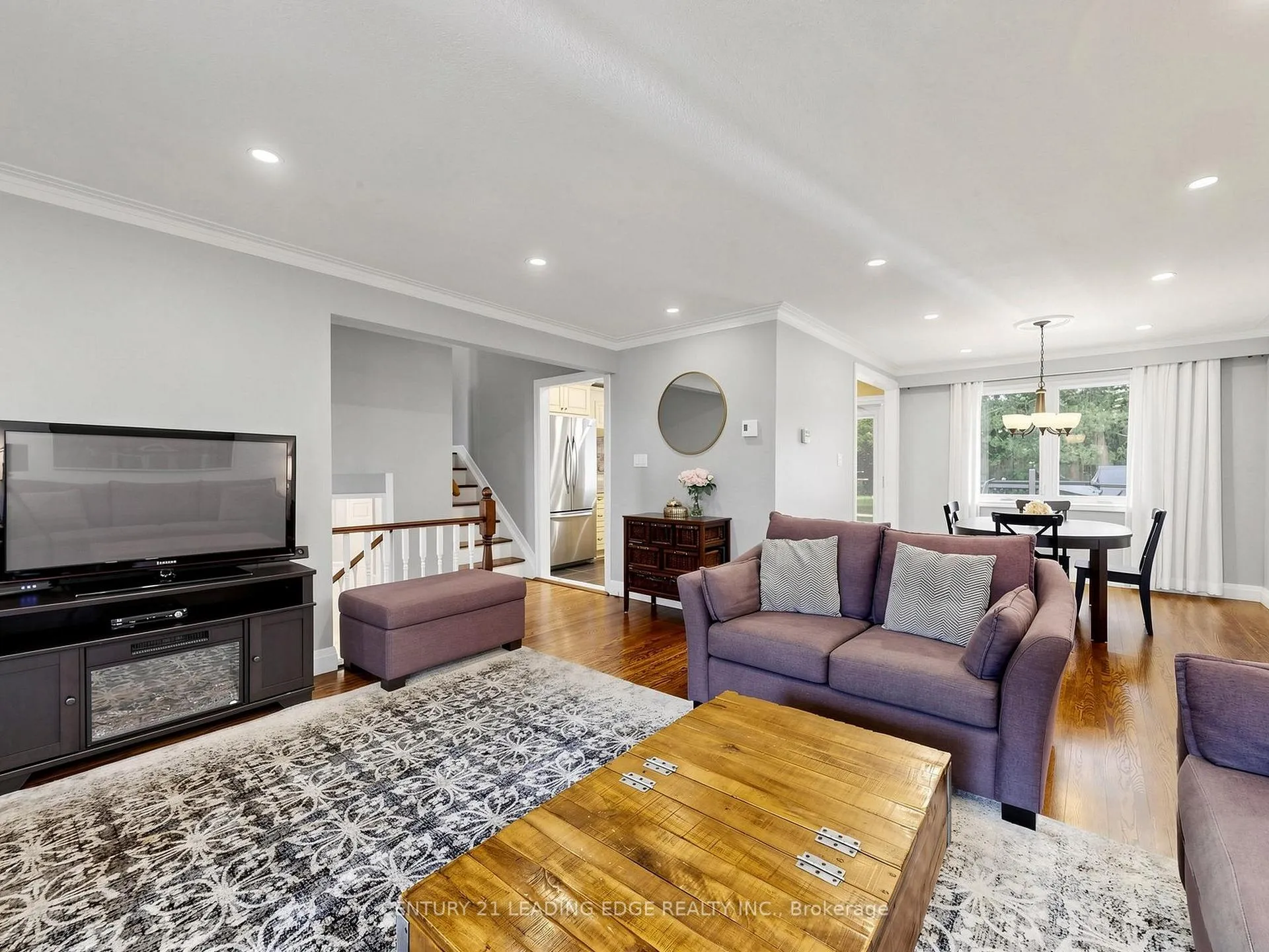 Photo 9 of 38 Sheldonbury Crescent, Scarborough, L'Amoreaux — HOMEH
