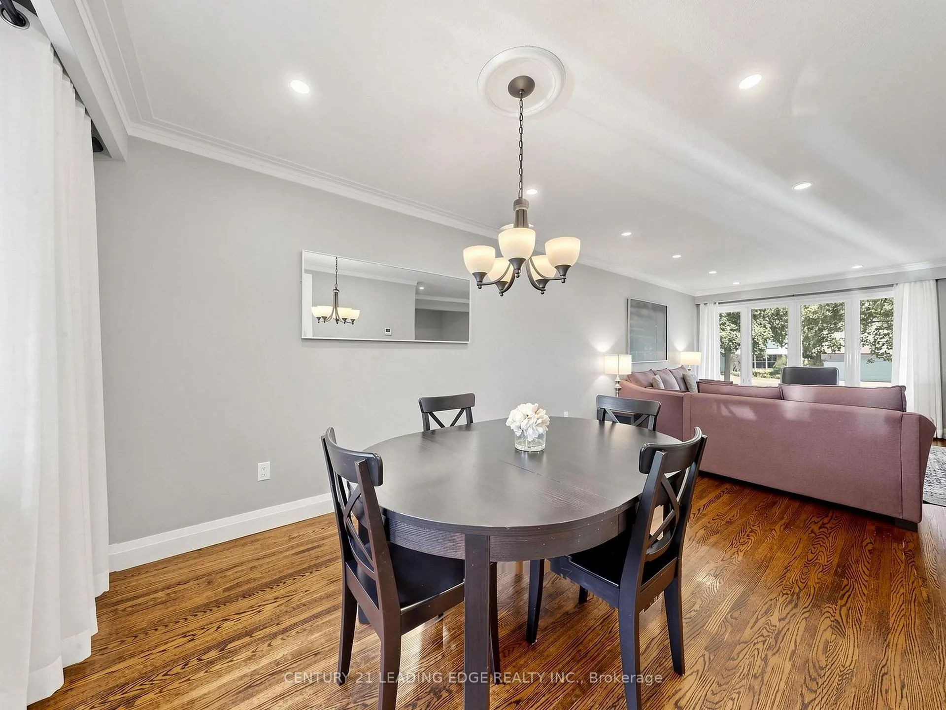 Photo 11 of 38 Sheldonbury Crescent, Scarborough, L'Amoreaux — HOMEH