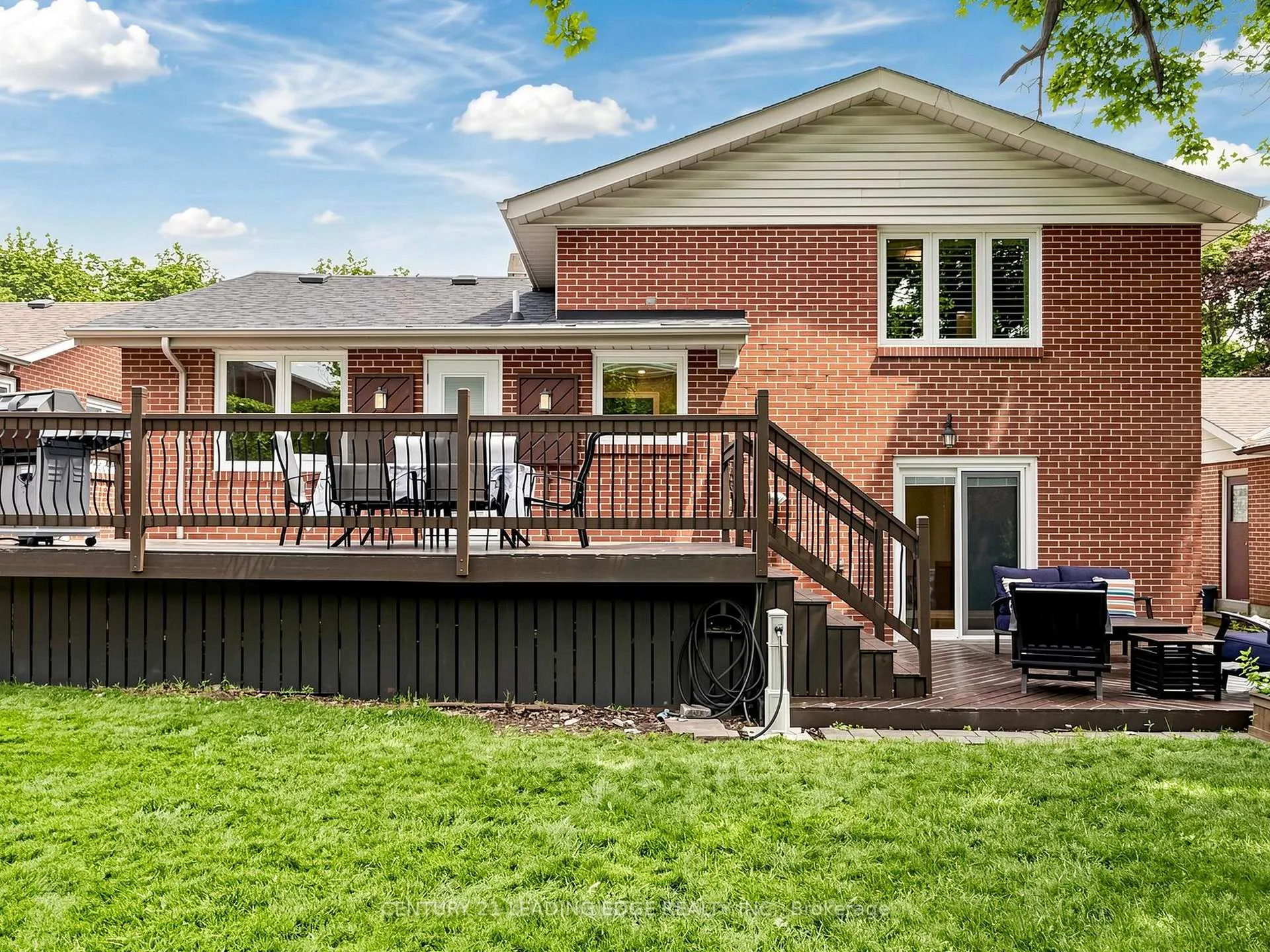 Photo 35 of 38 Sheldonbury Crescent, Scarborough, L'Amoreaux — HOMEH