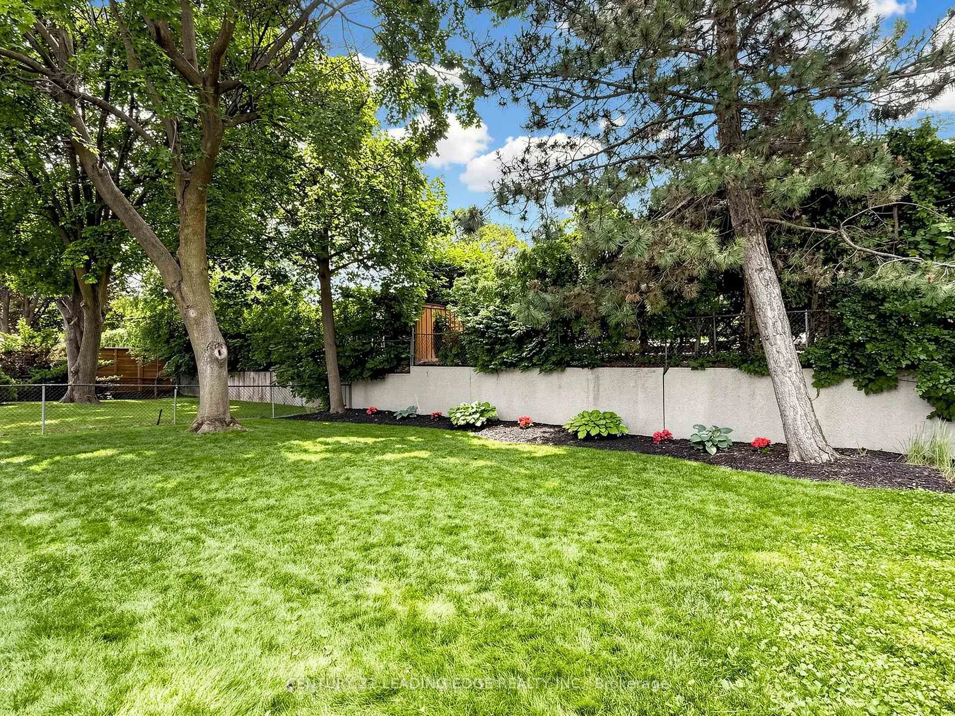 Photo 41 of 38 Sheldonbury Crescent, Scarborough, L'Amoreaux — HOMEH