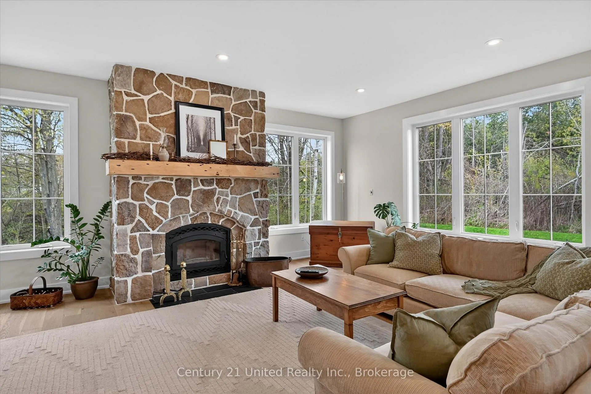 Photo 12 of 38 Darling Drive, Selwyn — HOMEH