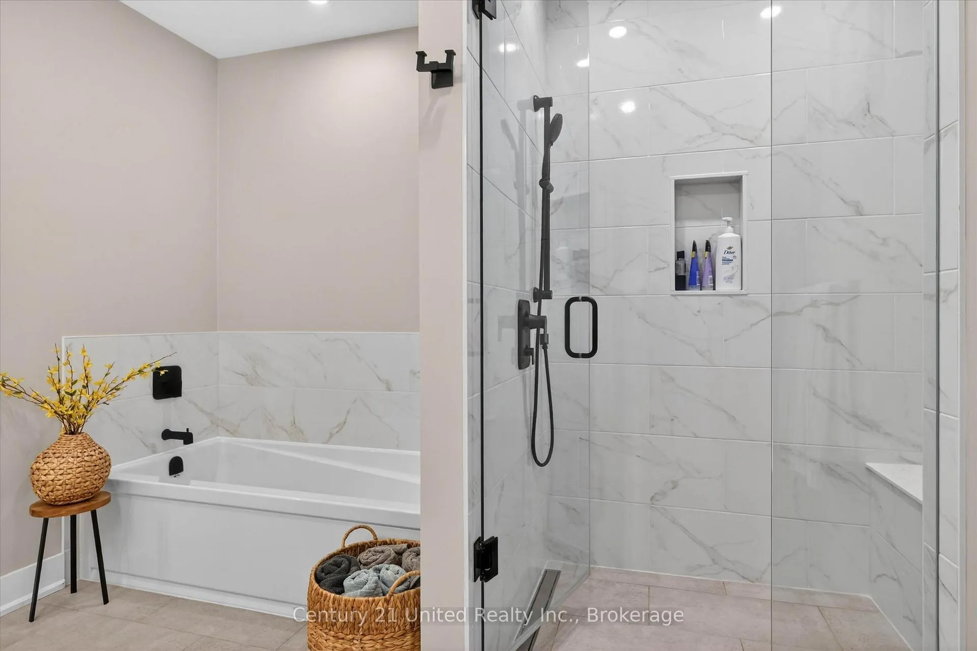 Photo 38 of 38 Darling Drive, Selwyn — HOMEH