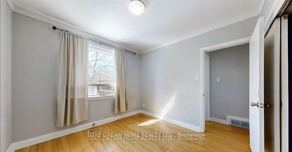 Photo 10 of 16 Perivale Crescent, Scarborough, Bendale — HOMEH