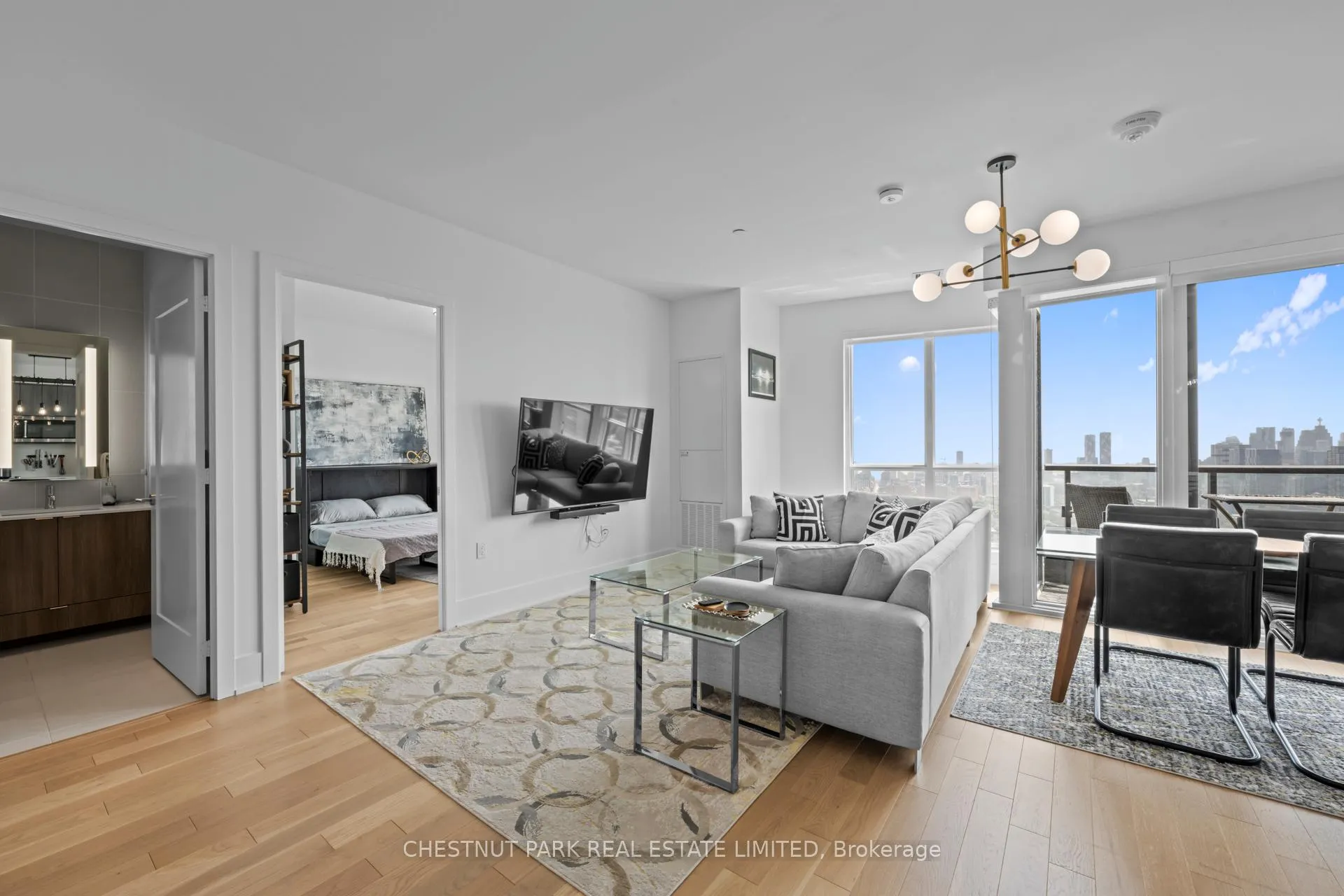 Photo 10 of Unit 4419, 585 Bloor Street E, Toronto, Cabbagetown-South St. James Town — HOMEH