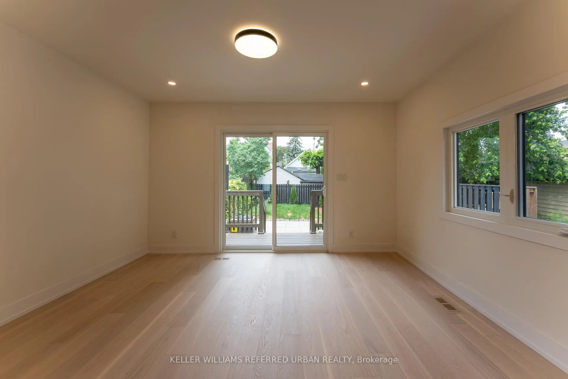 Photo 11 of 8 Doncaster Avenue, Toronto, Woodbine-Lumsden — HOMEH