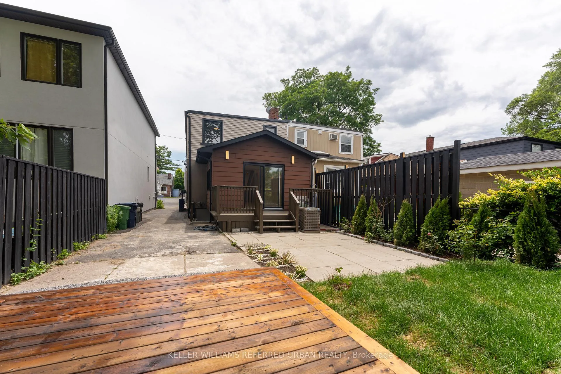 Photo 13 of 8 Doncaster Avenue, Toronto, Woodbine-Lumsden — HOMEH
