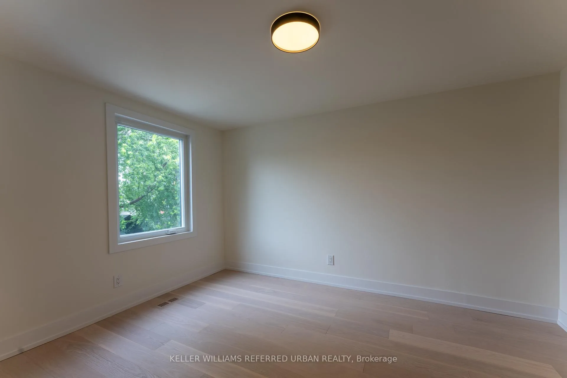 Photo 23 of 8 Doncaster Avenue, Toronto, Woodbine-Lumsden — HOMEH