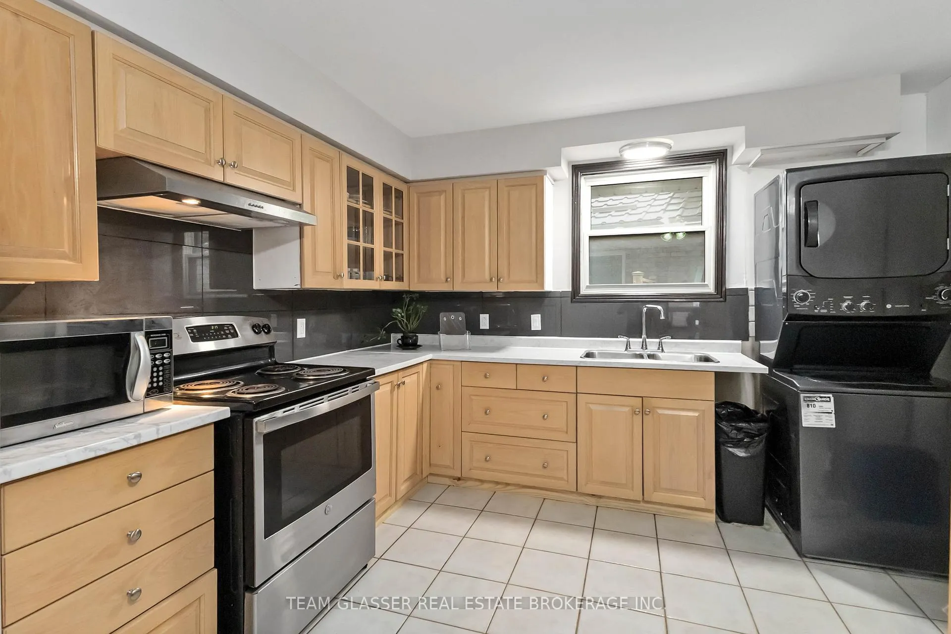 Photo 10 of 1082 Lawson Road, London, North I — HOMEH