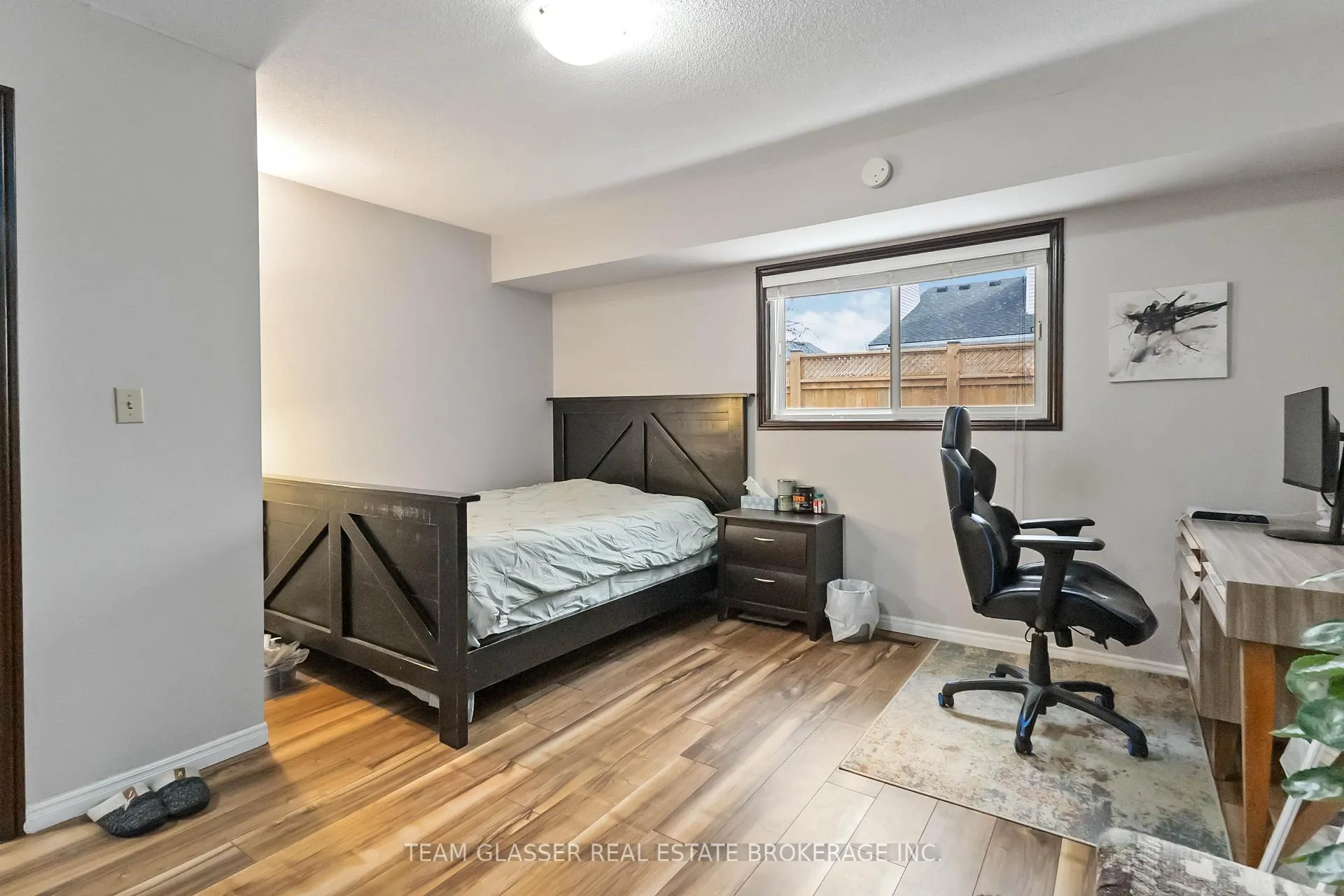 Photo 17 of 1082 Lawson Road, London, North I — HOMEH