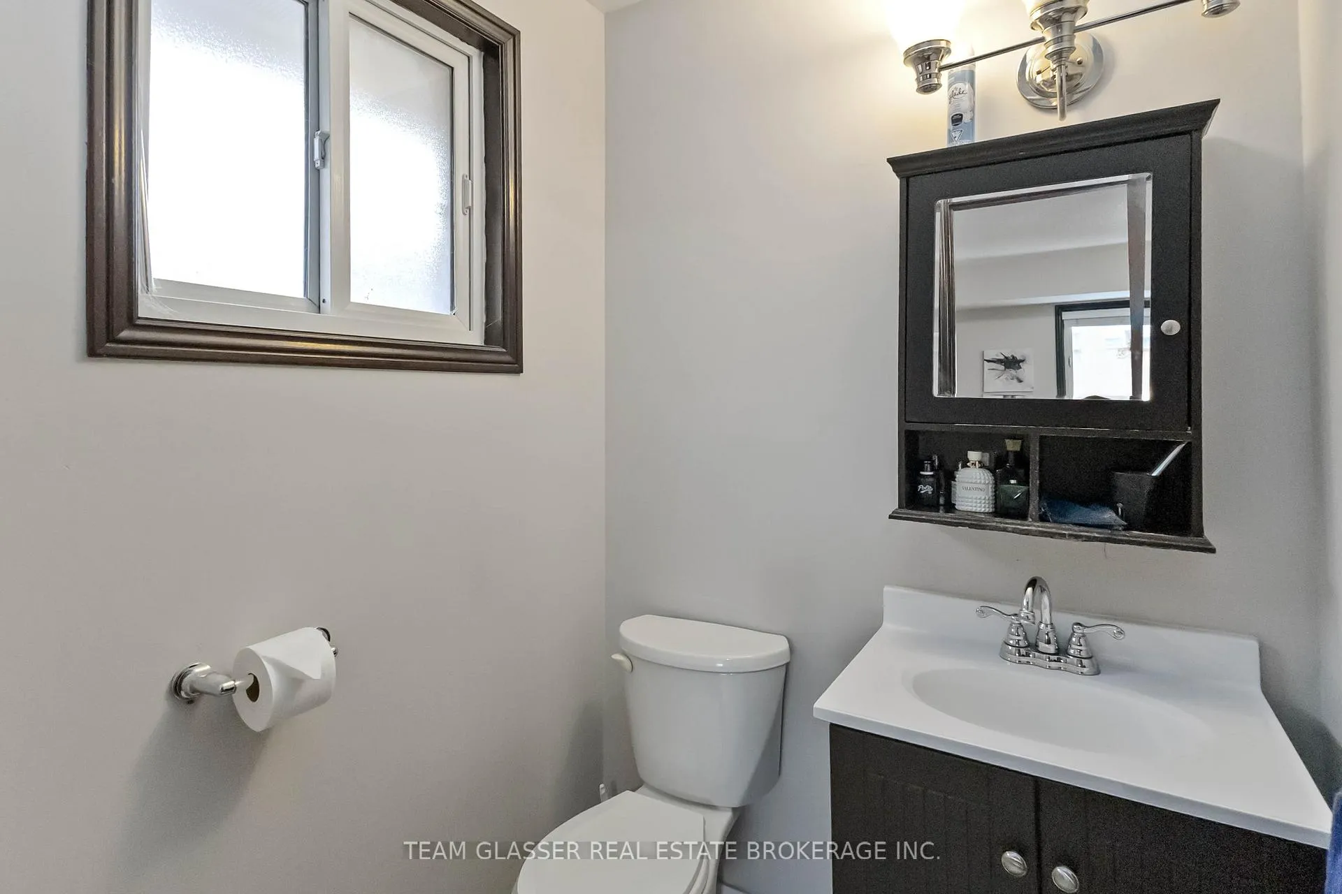 Photo 19 of 1082 Lawson Road, London, North I — HOMEH
