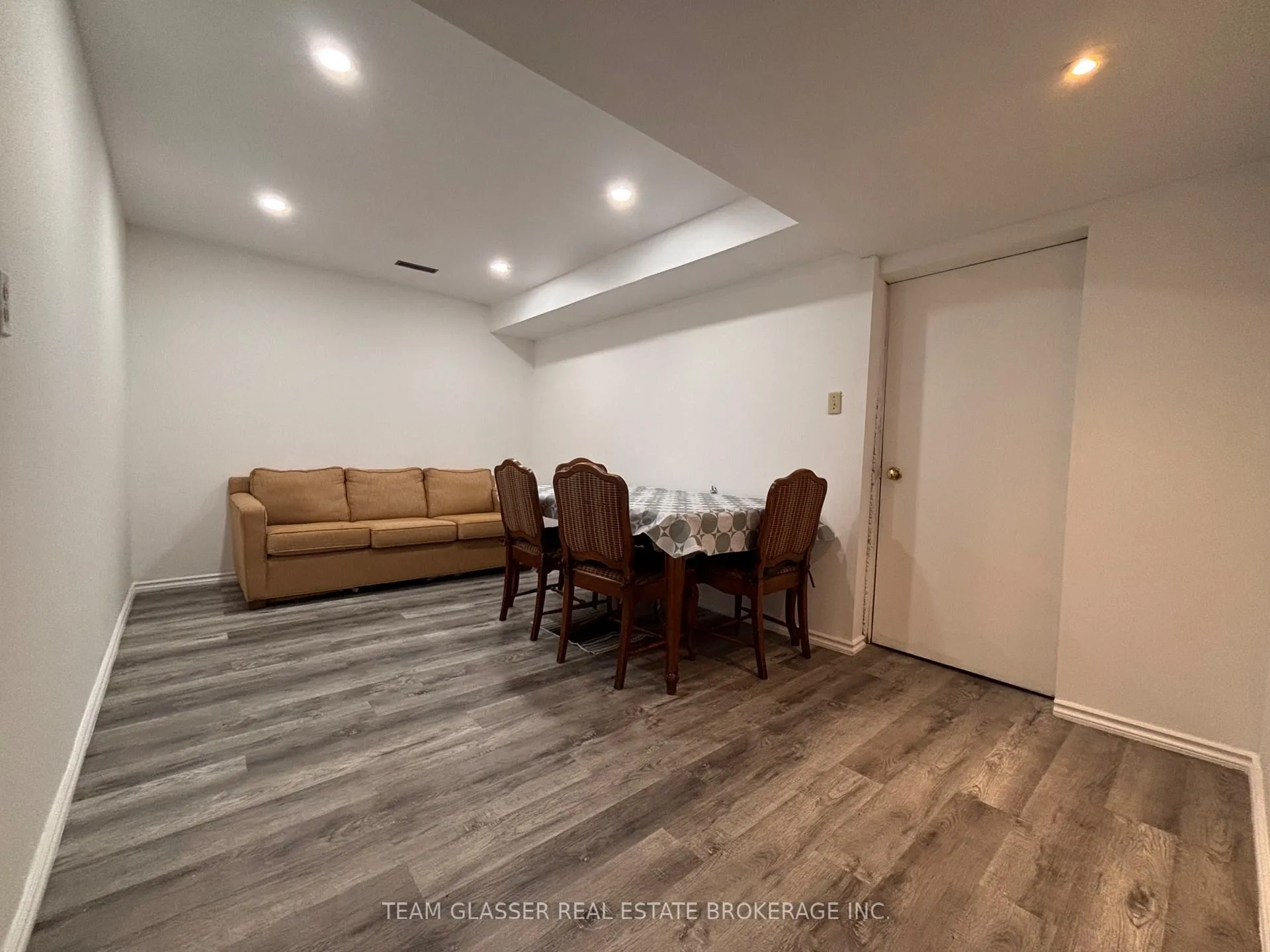 Photo 29 of 1082 Lawson Road, London, North I — HOMEH