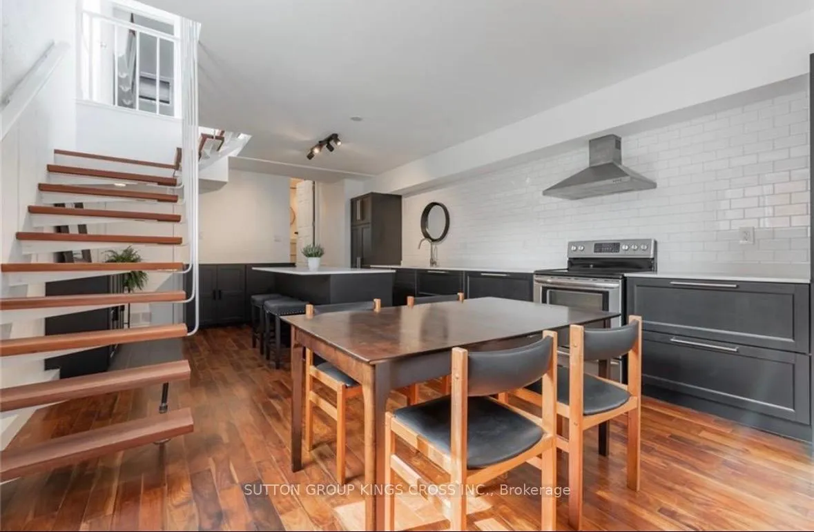 Photo 4 of Unit Upper, 179 John Street S, Hamilton, Corktown — HOMEH