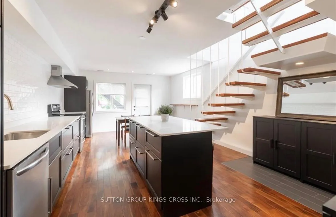 Photo 7 of Unit Upper, 179 John Street S, Hamilton, Corktown — HOMEH