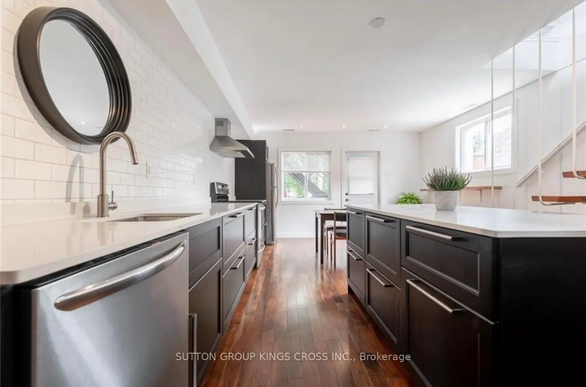 Photo 8 of Unit Upper, 179 John Street S, Hamilton, Corktown — HOMEH