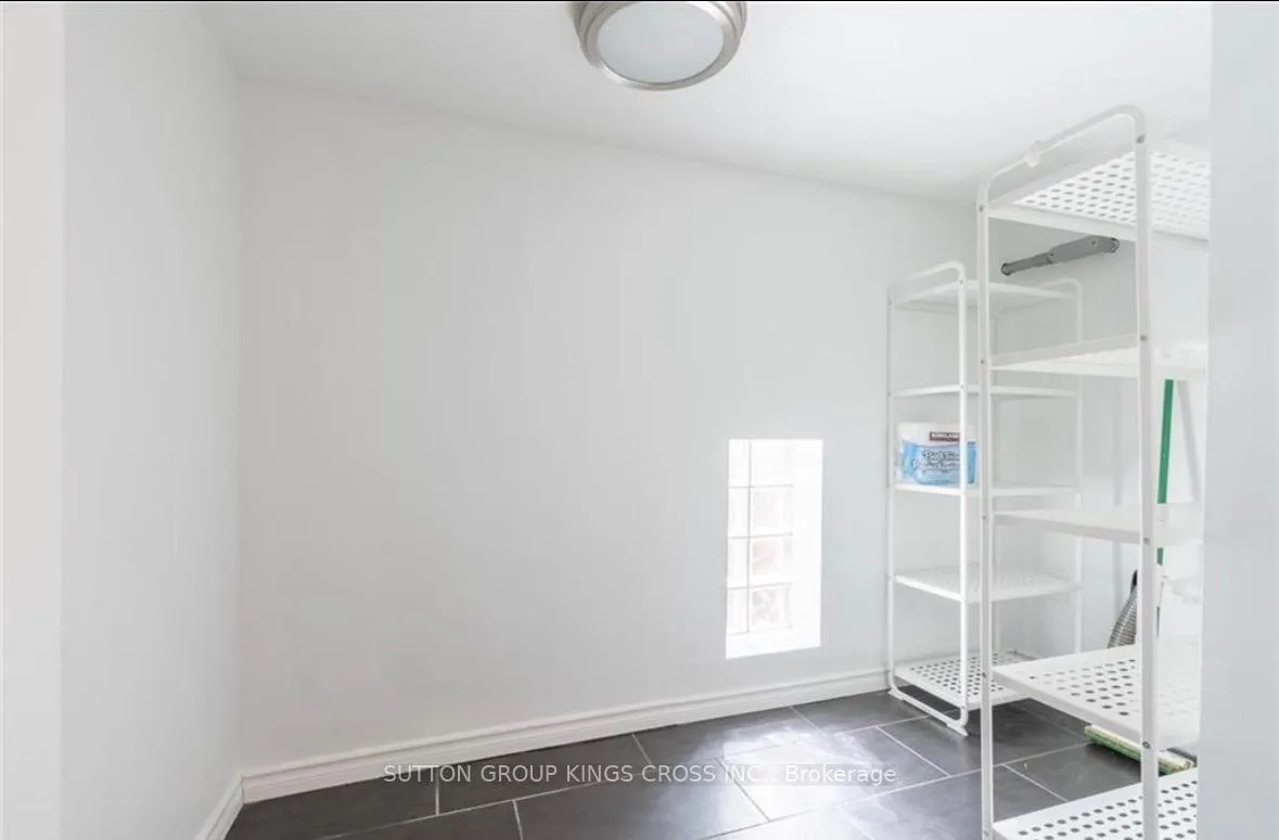 Photo 11 of Unit Upper, 179 John Street S, Hamilton, Corktown — HOMEH
