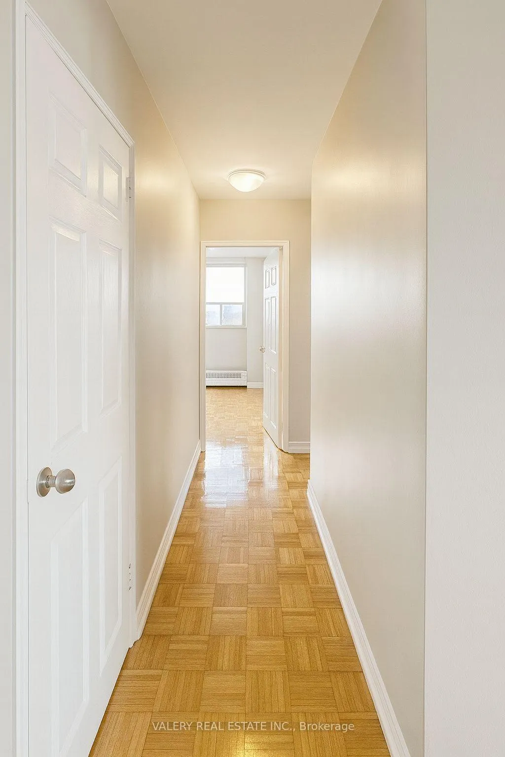 Photo 5 of Unit 711, 35 Confederation Drive, Scarborough, Woburn — HOMEH