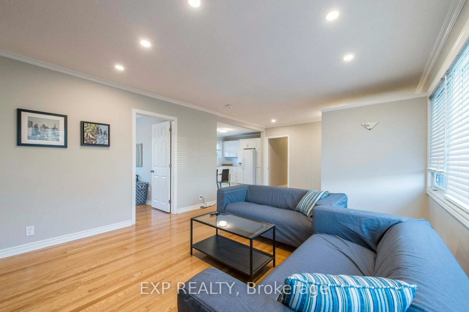 Photo 1 of Unit A, 107 Hilliard Avenue, Ottawa, City View/Skyline/Fisher Heights/Parkwood Hills — HOMEH