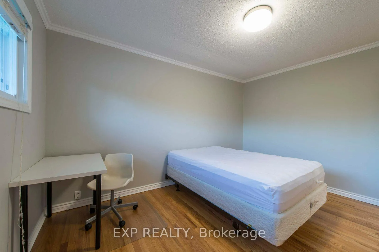 Photo 15 of Unit A, 107 Hilliard Avenue, Ottawa, City View/Skyline/Fisher Heights/Parkwood Hills — HOMEH