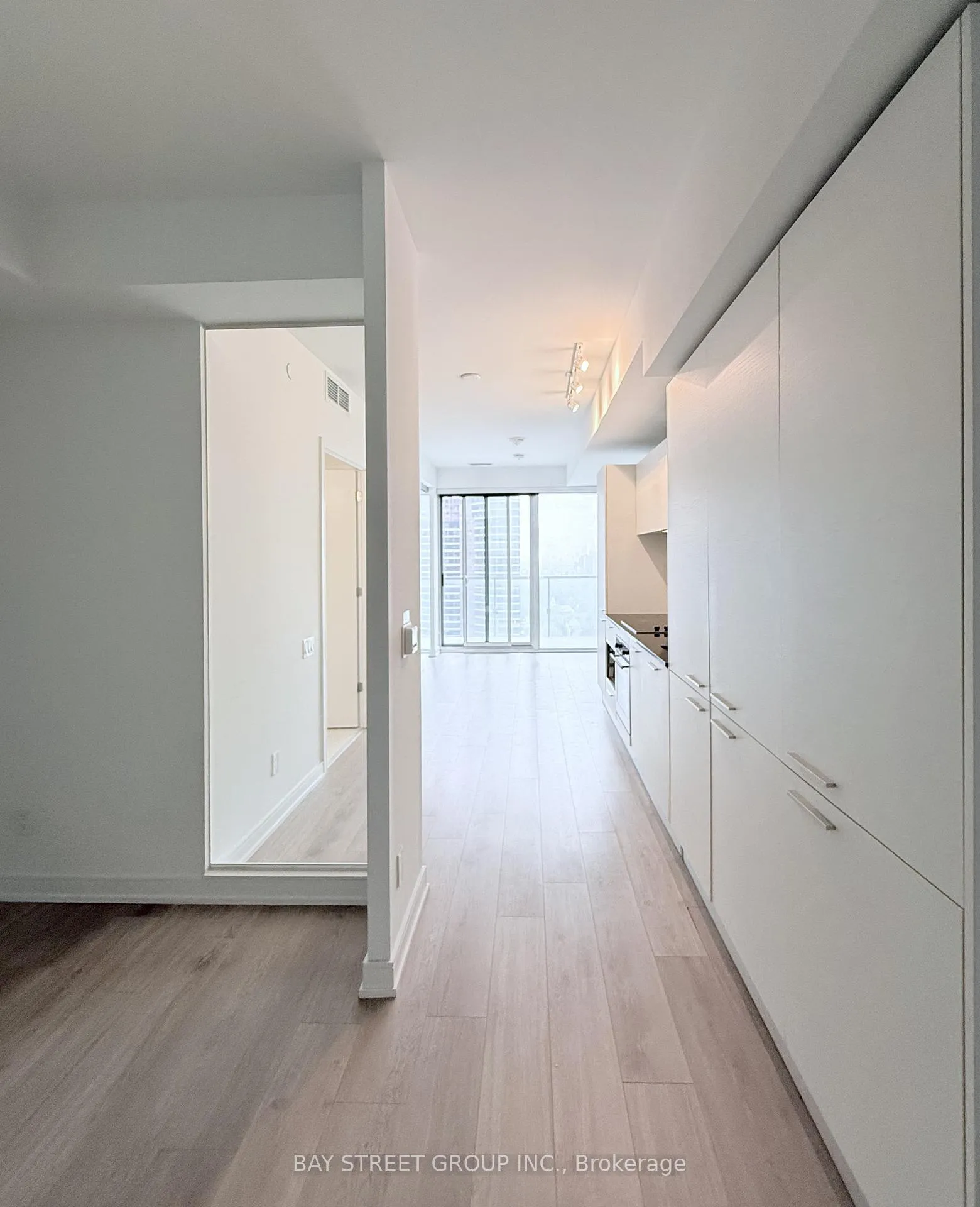 Photo 3 of Unit 2109, 3 Gloucester Street, Toronto, Church-Yonge Corridor — HOMEH