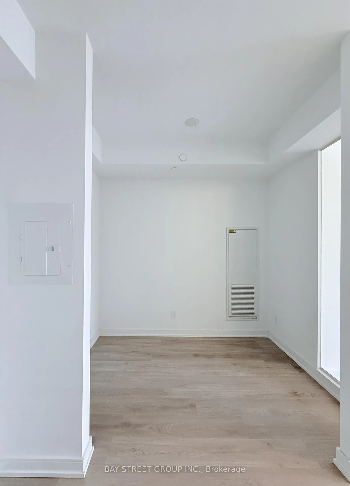 Photo 4 of Unit 2109, 3 Gloucester Street, Toronto, Church-Yonge Corridor — HOMEH