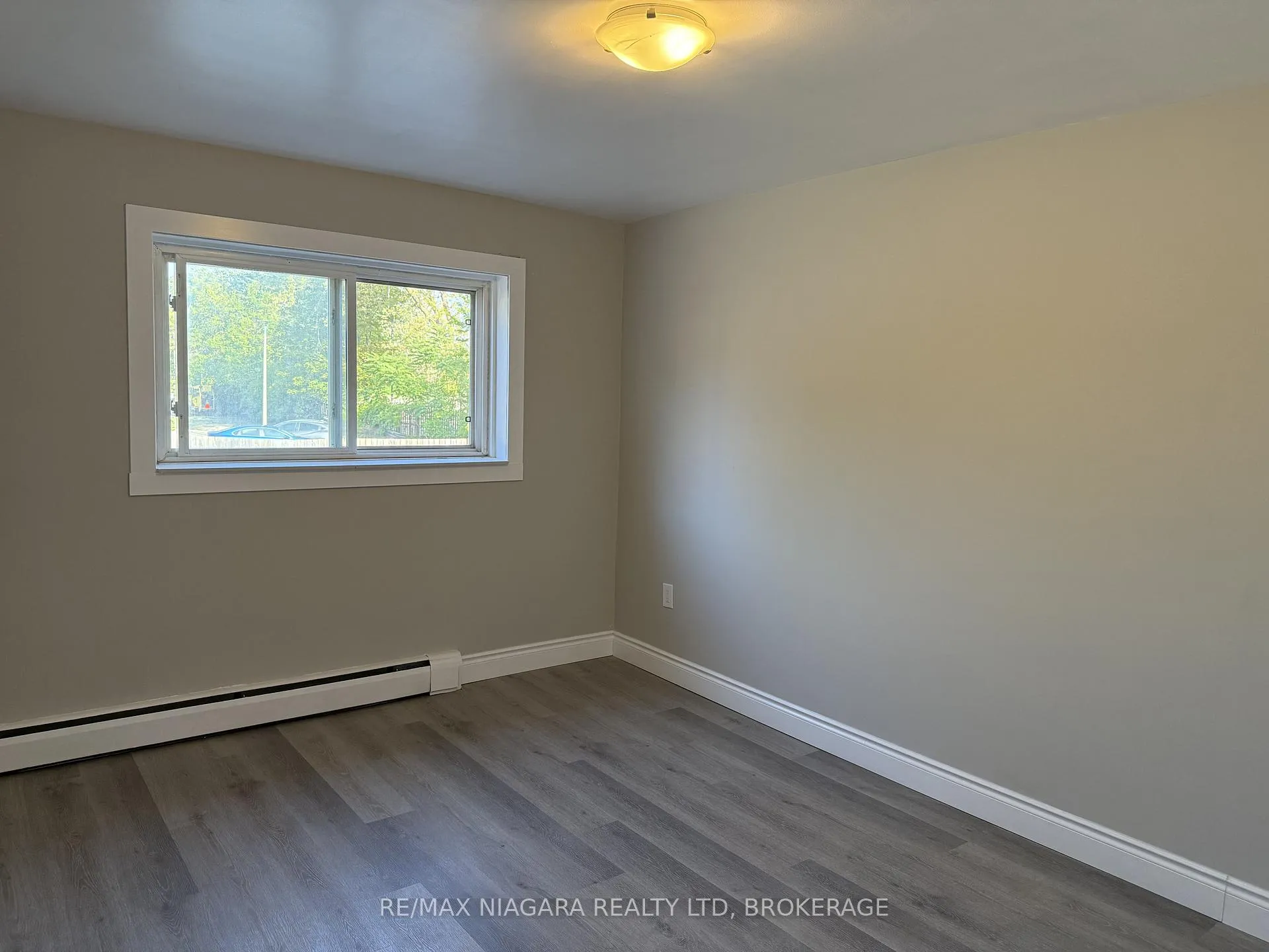 Photo 8 of Unit 7, 286 Vine Street, St. Catharines, Carlton/Bunting — HOMEH