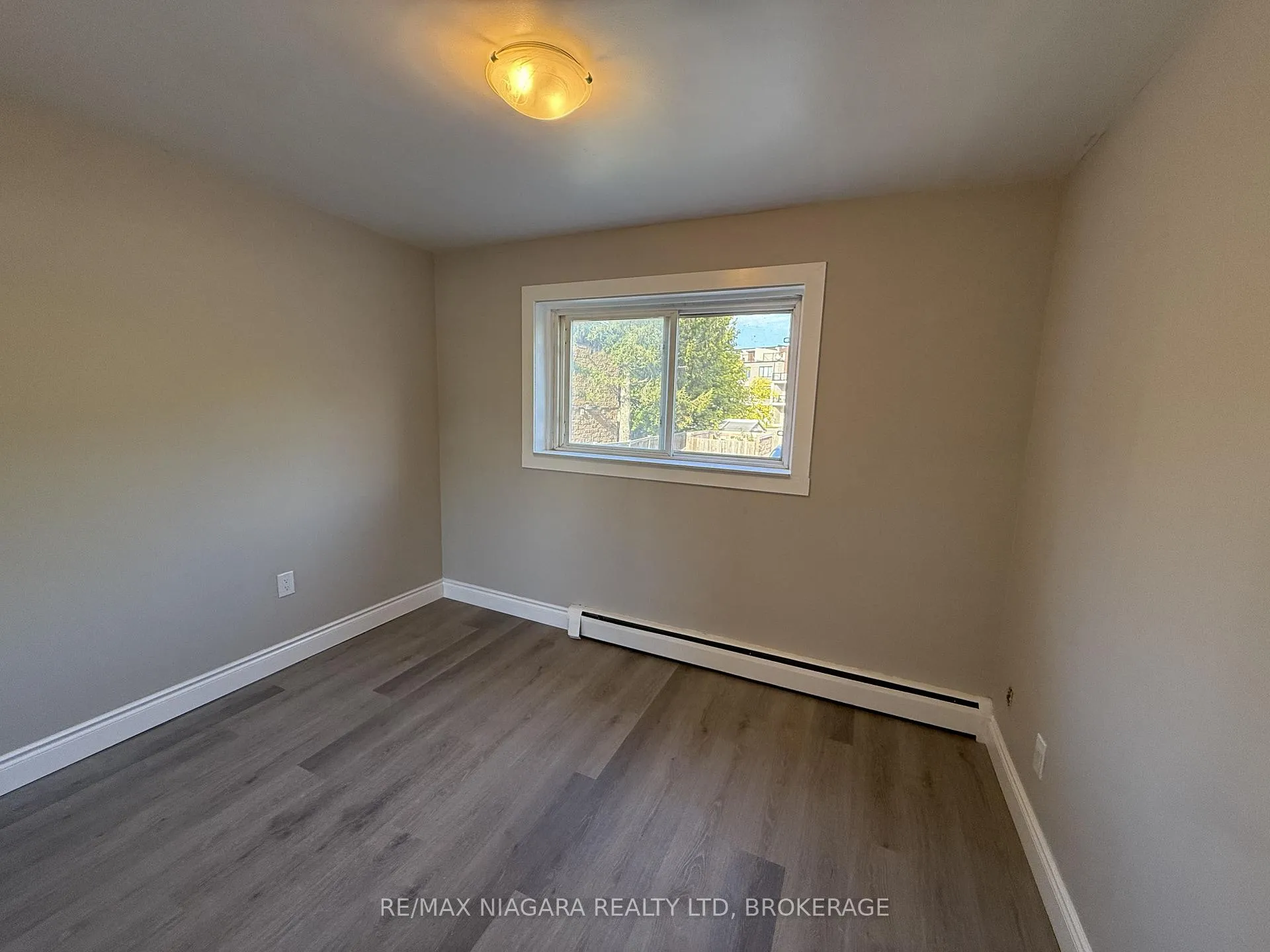 Photo 24 of Unit 7, 286 Vine Street, St. Catharines, Carlton/Bunting — HOMEH