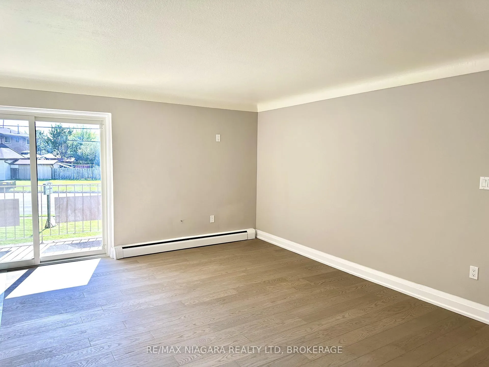 Photo 32 of Unit 7, 286 Vine Street, St. Catharines, Carlton/Bunting — HOMEH