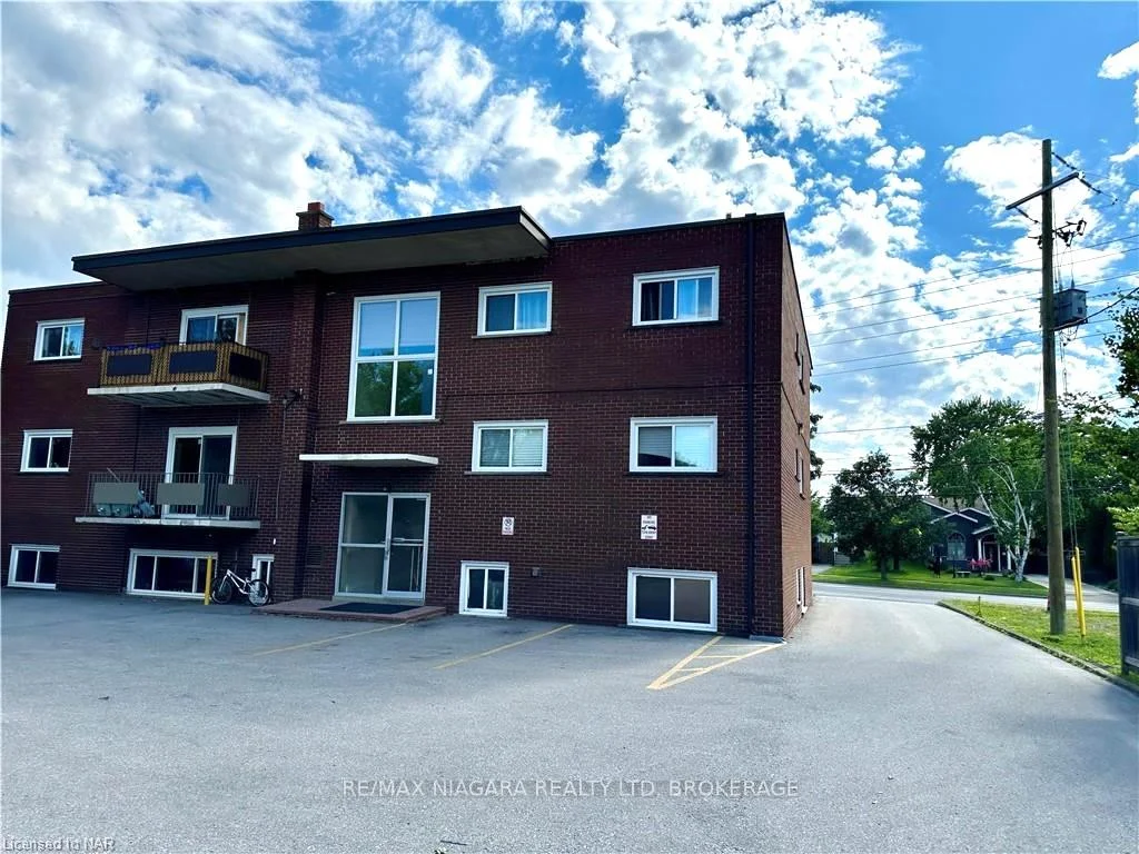 Photo 6 of Unit 7, 286 Vine Street, St. Catharines, Carlton/Bunting — HOMEH