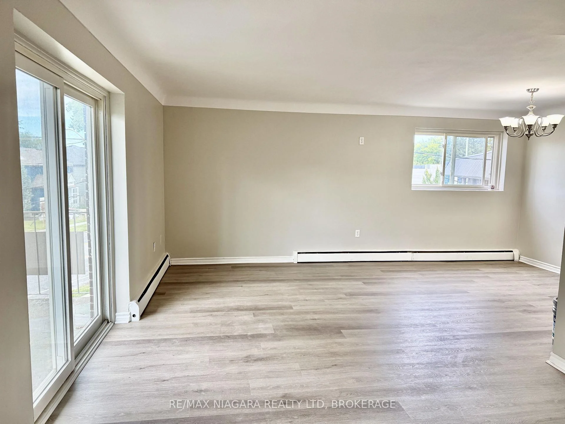 Photo 13 of Unit 7, 286 Vine Street, St. Catharines, Carlton/Bunting — HOMEH