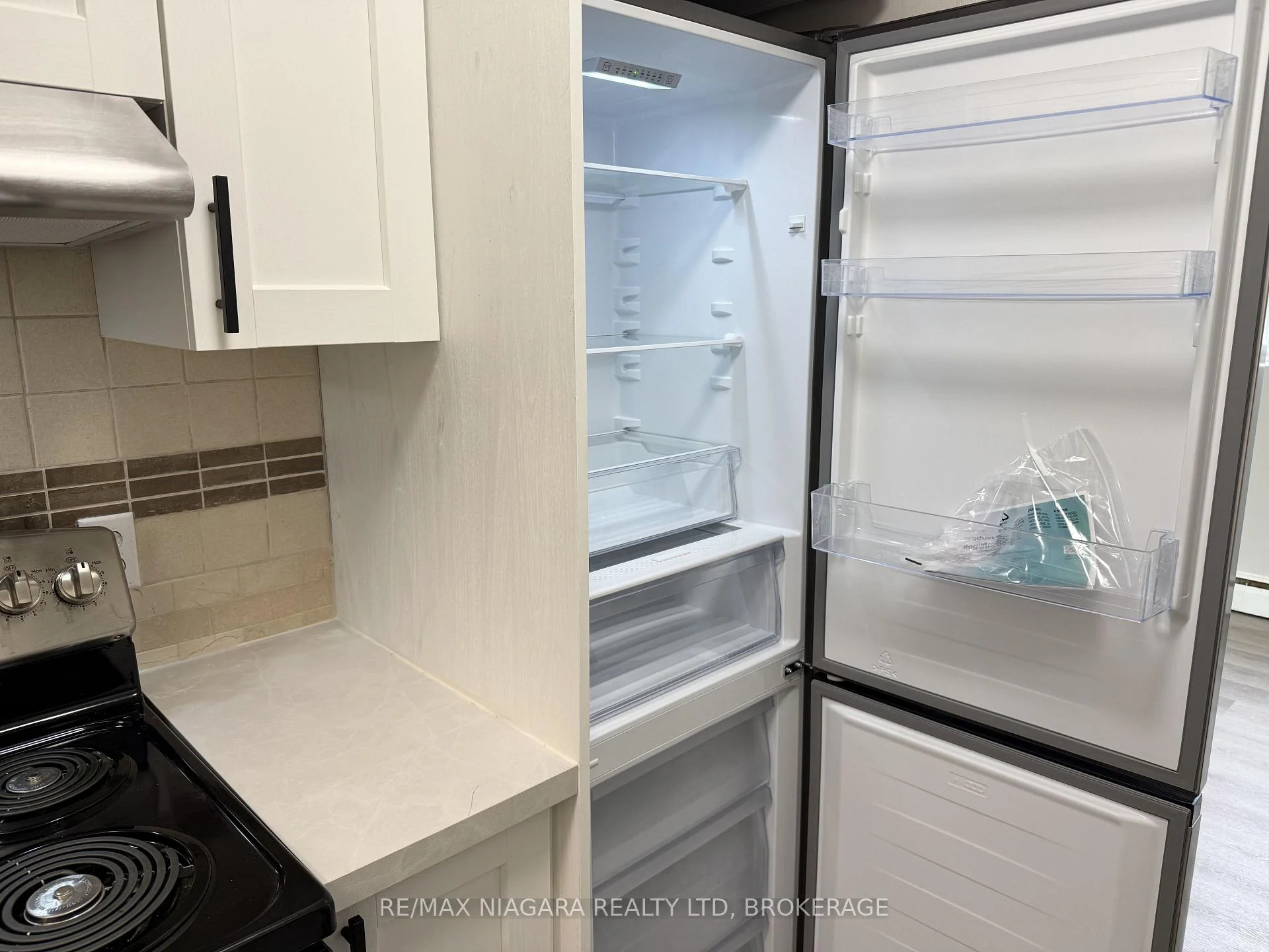 Photo 43 of Unit 7, 286 Vine Street, St. Catharines, Carlton/Bunting — HOMEH