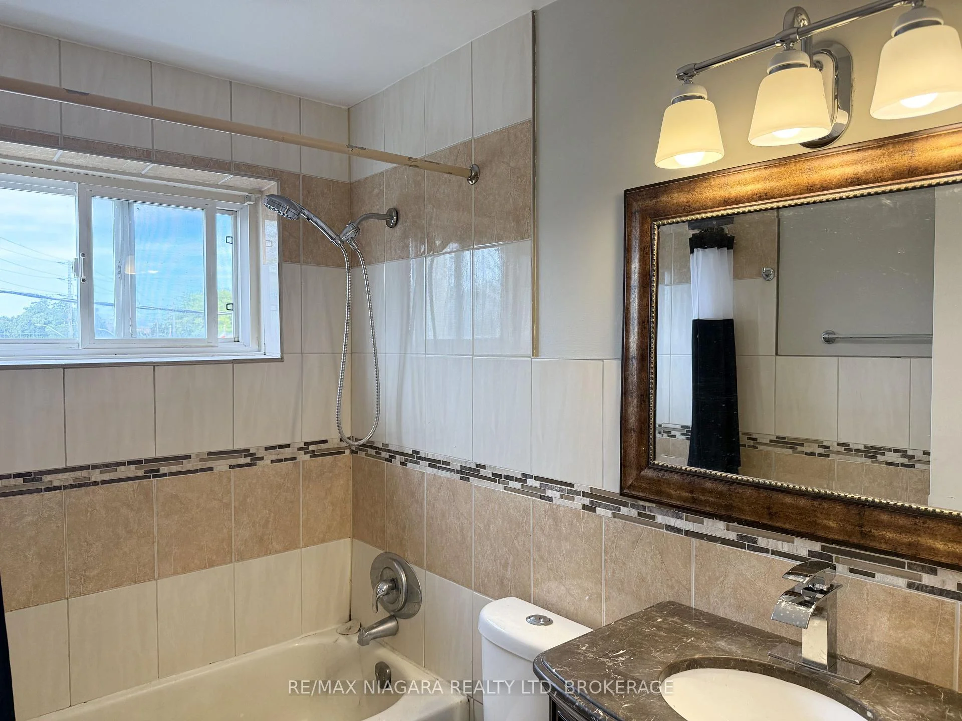 Photo 45 of Unit 7, 286 Vine Street, St. Catharines, Carlton/Bunting — HOMEH