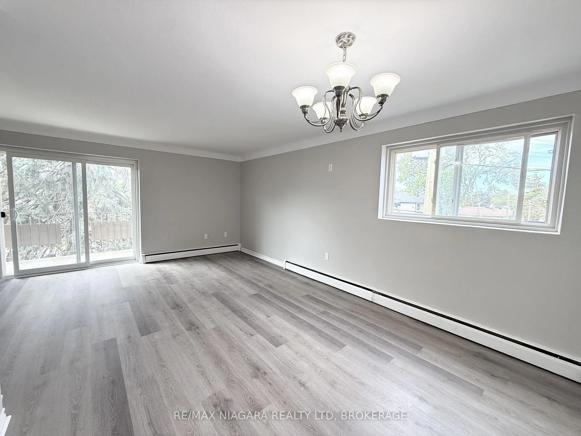 Photo 53 of Unit 7, 286 Vine Street, St. Catharines, Carlton/Bunting — HOMEH