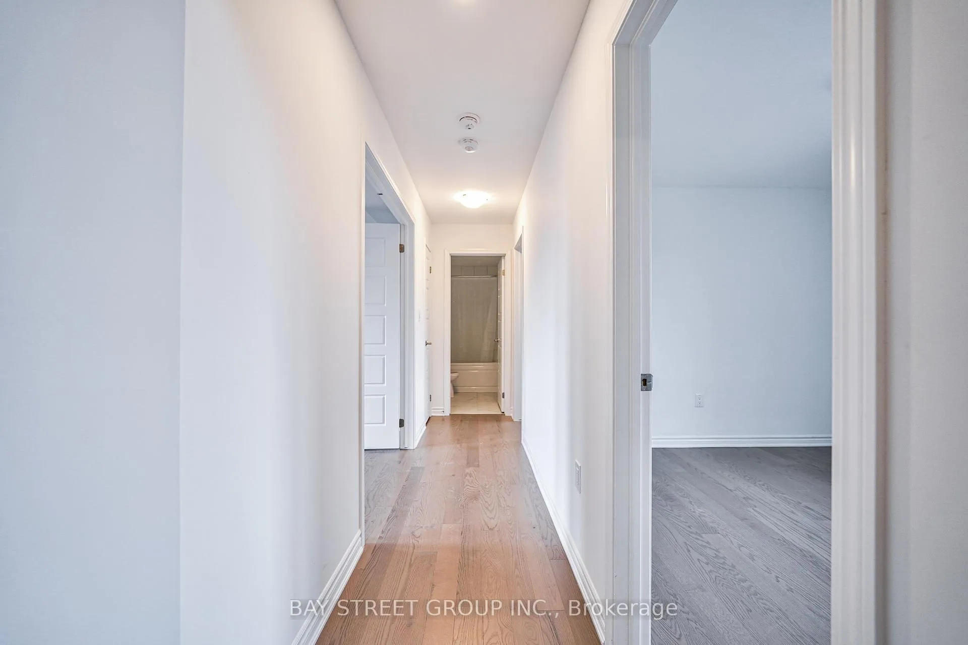 Photo 33 of 3102 Harasym Trail, Oakville, Northwest — HOMEH