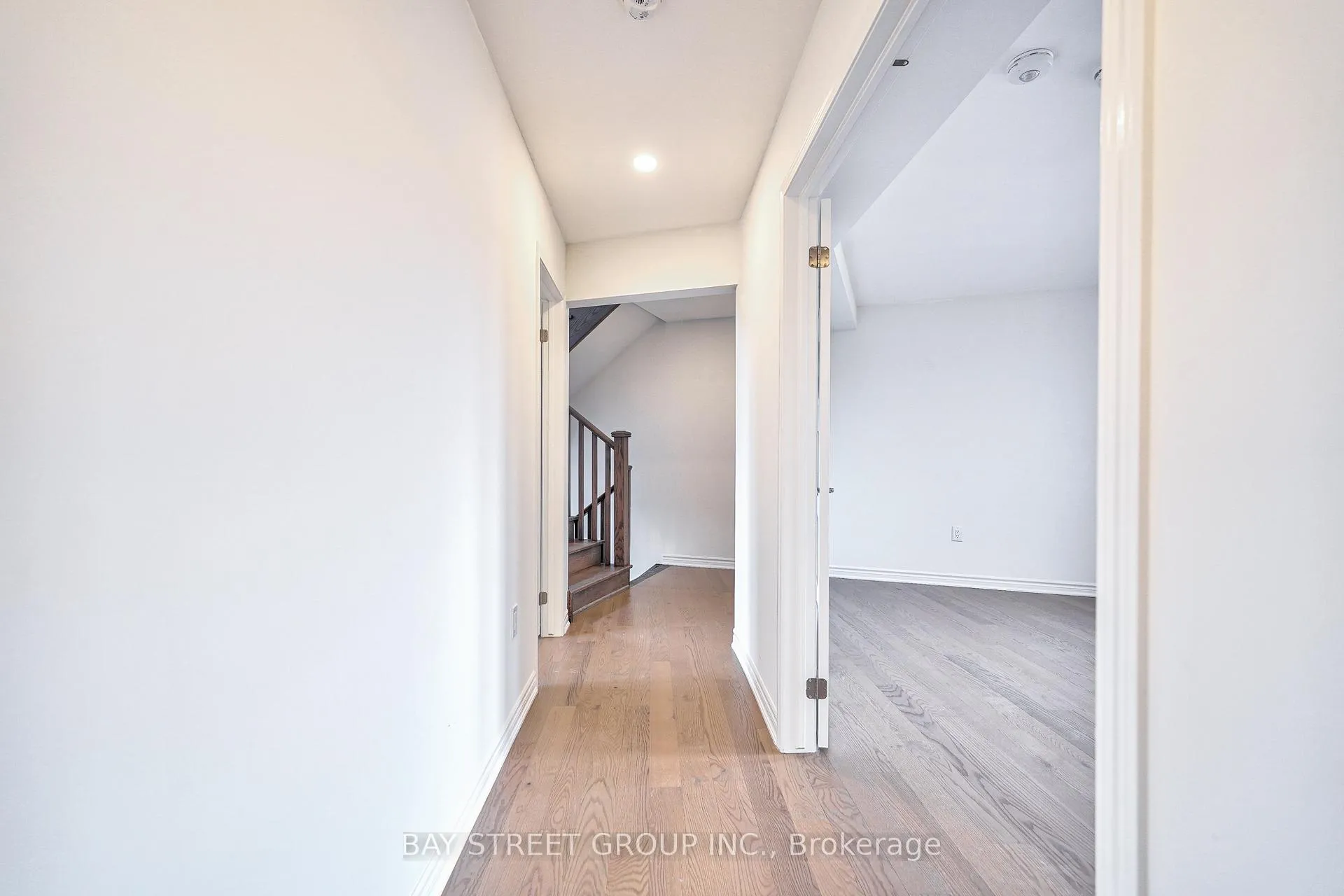 Photo 34 of 3102 Harasym Trail, Oakville, Northwest — HOMEH