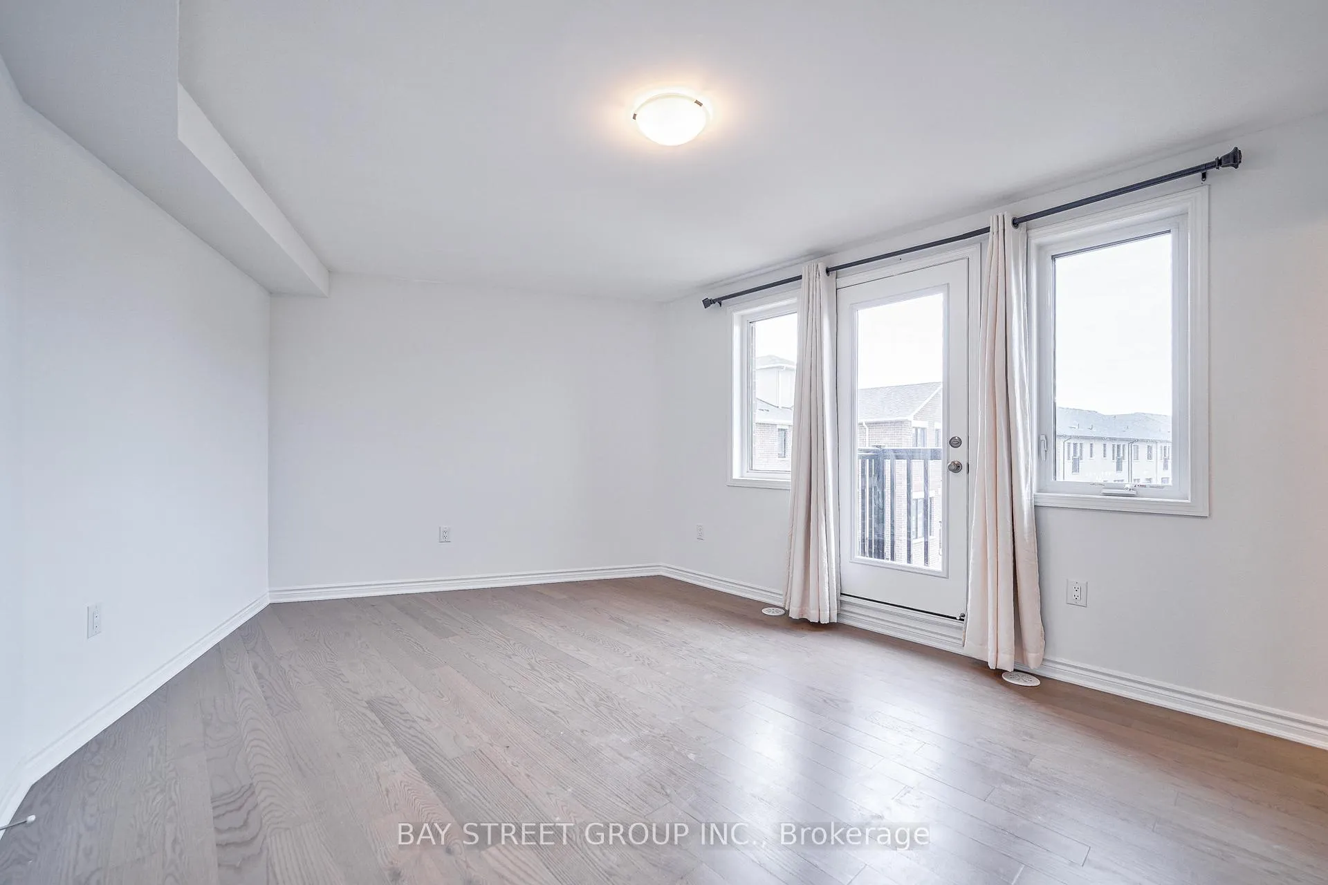 Photo 40 of 3102 Harasym Trail, Oakville, Northwest — HOMEH