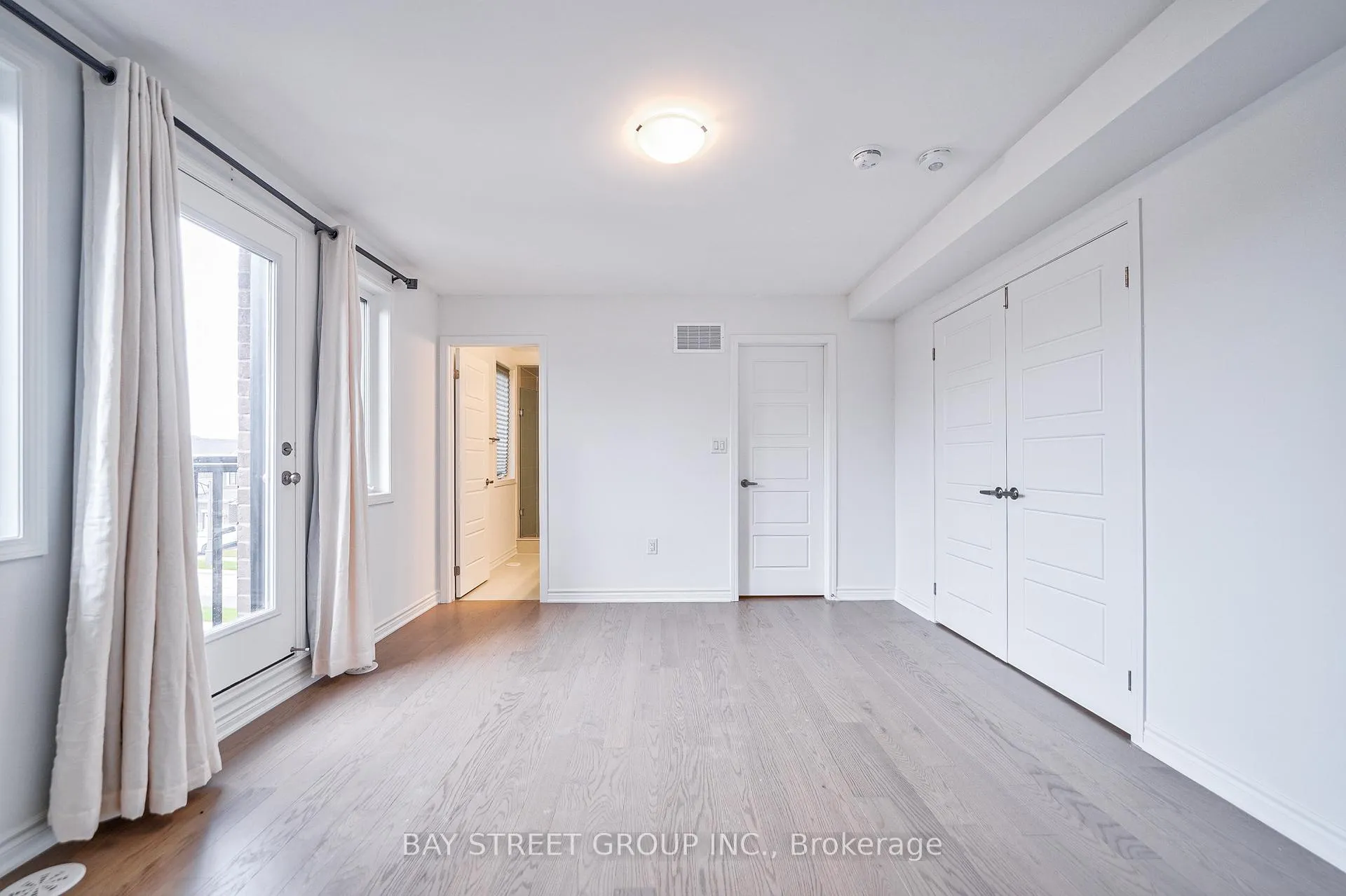 Photo 42 of 3102 Harasym Trail, Oakville, Northwest — HOMEH