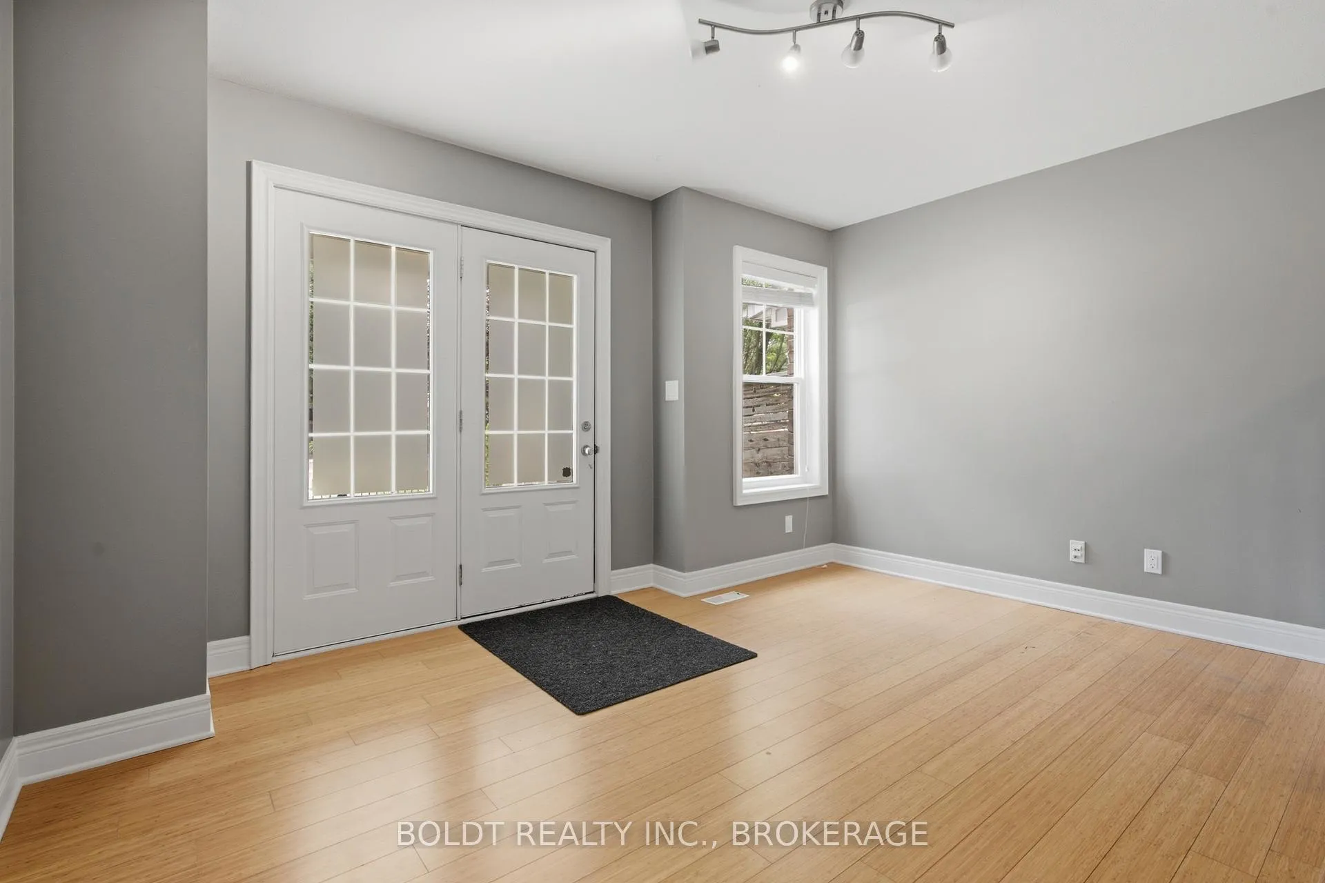 Photo 26 of 41 Durksen Drive, St. Catharines, Downtown — HOMEH