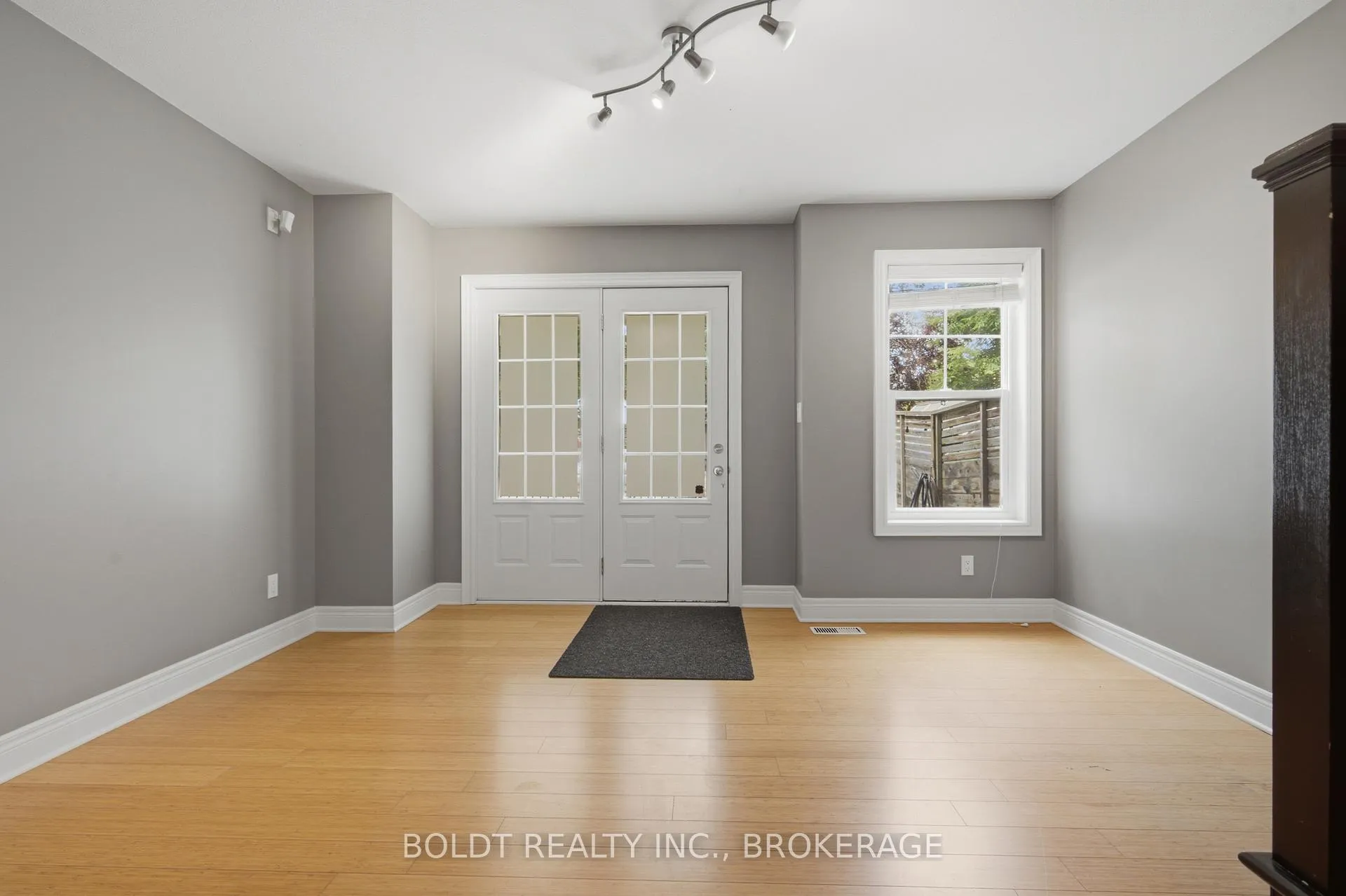 Photo 27 of 41 Durksen Drive, St. Catharines, Downtown — HOMEH