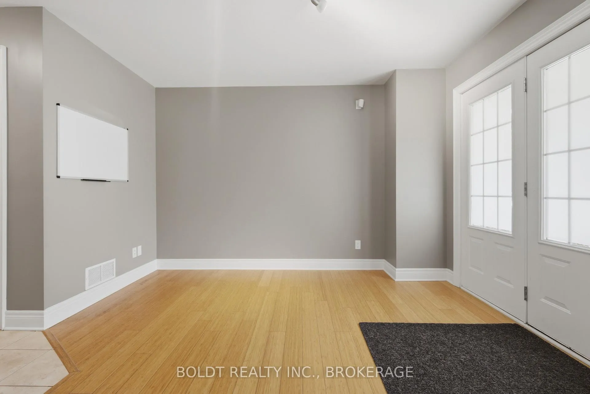 Photo 30 of 41 Durksen Drive, St. Catharines, Downtown — HOMEH