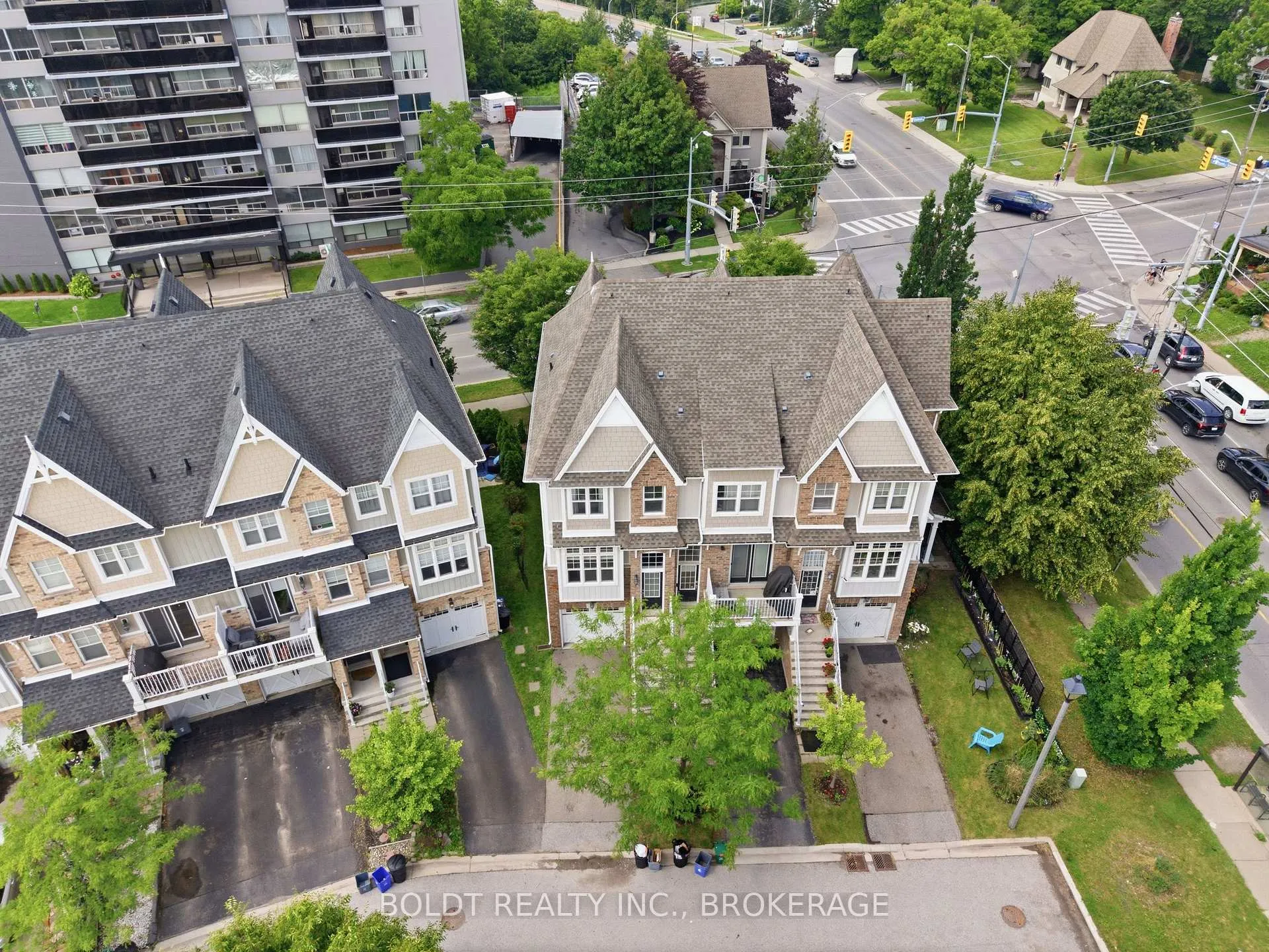 Photo 35 of 41 Durksen Drive, St. Catharines, Downtown — HOMEH