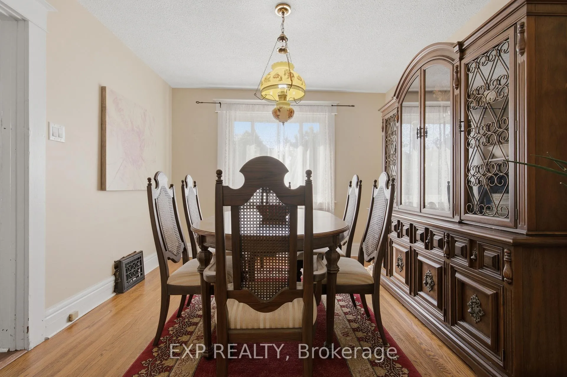Photo 16 of 26 Lowell Avenue, St. Catharines, Downtown — HOMEH