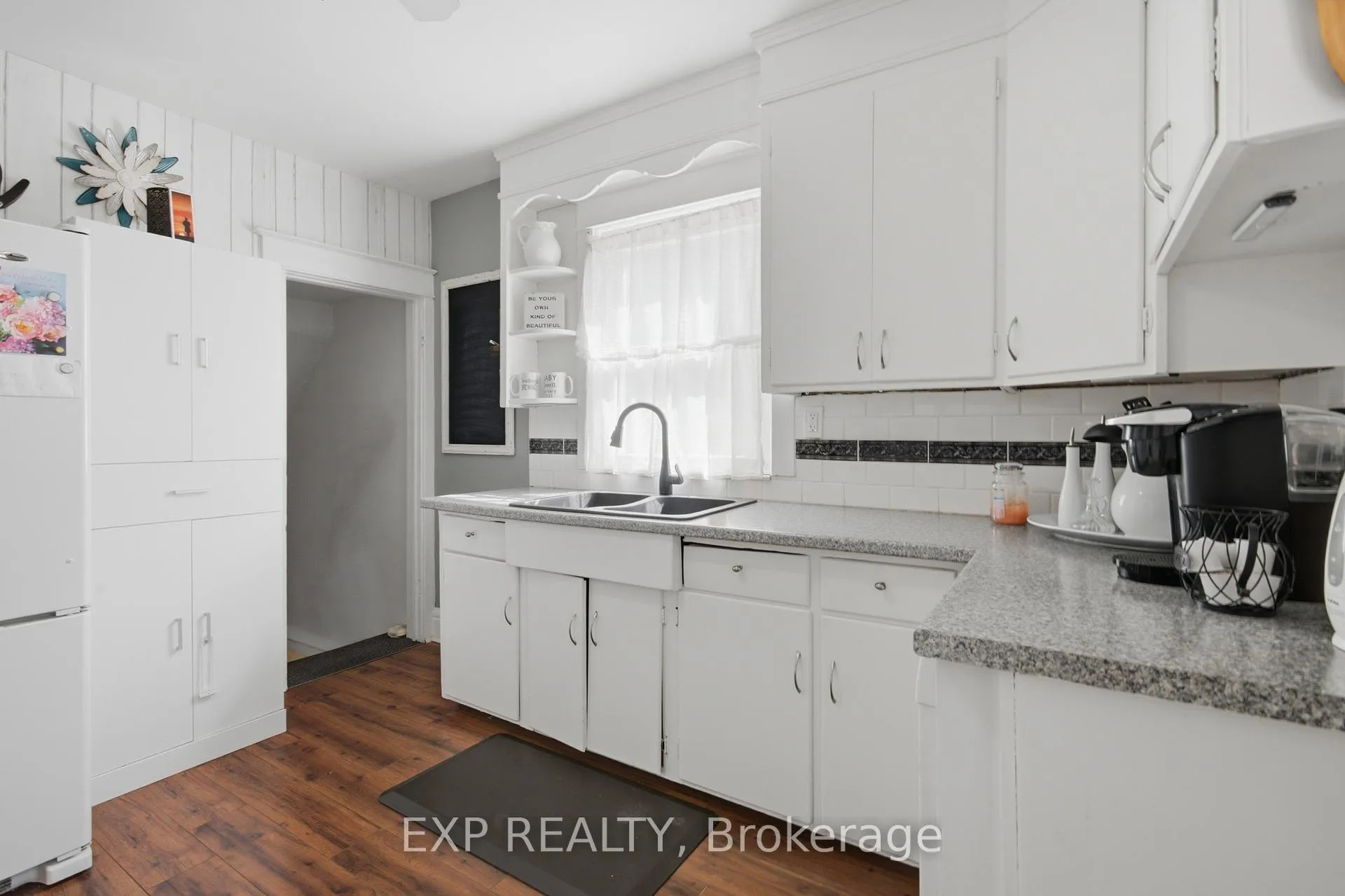 Photo 20 of 26 Lowell Avenue, St. Catharines, Downtown — HOMEH
