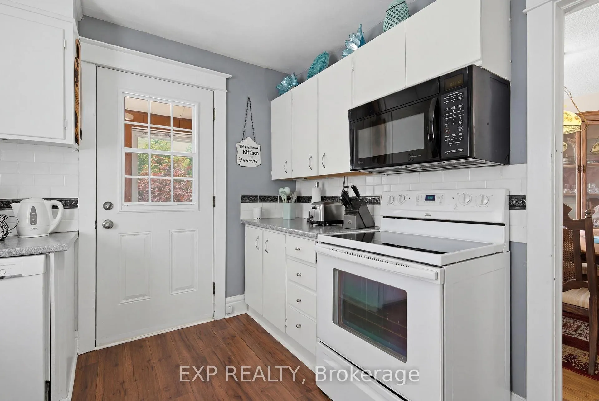 Photo 21 of 26 Lowell Avenue, St. Catharines, Downtown — HOMEH