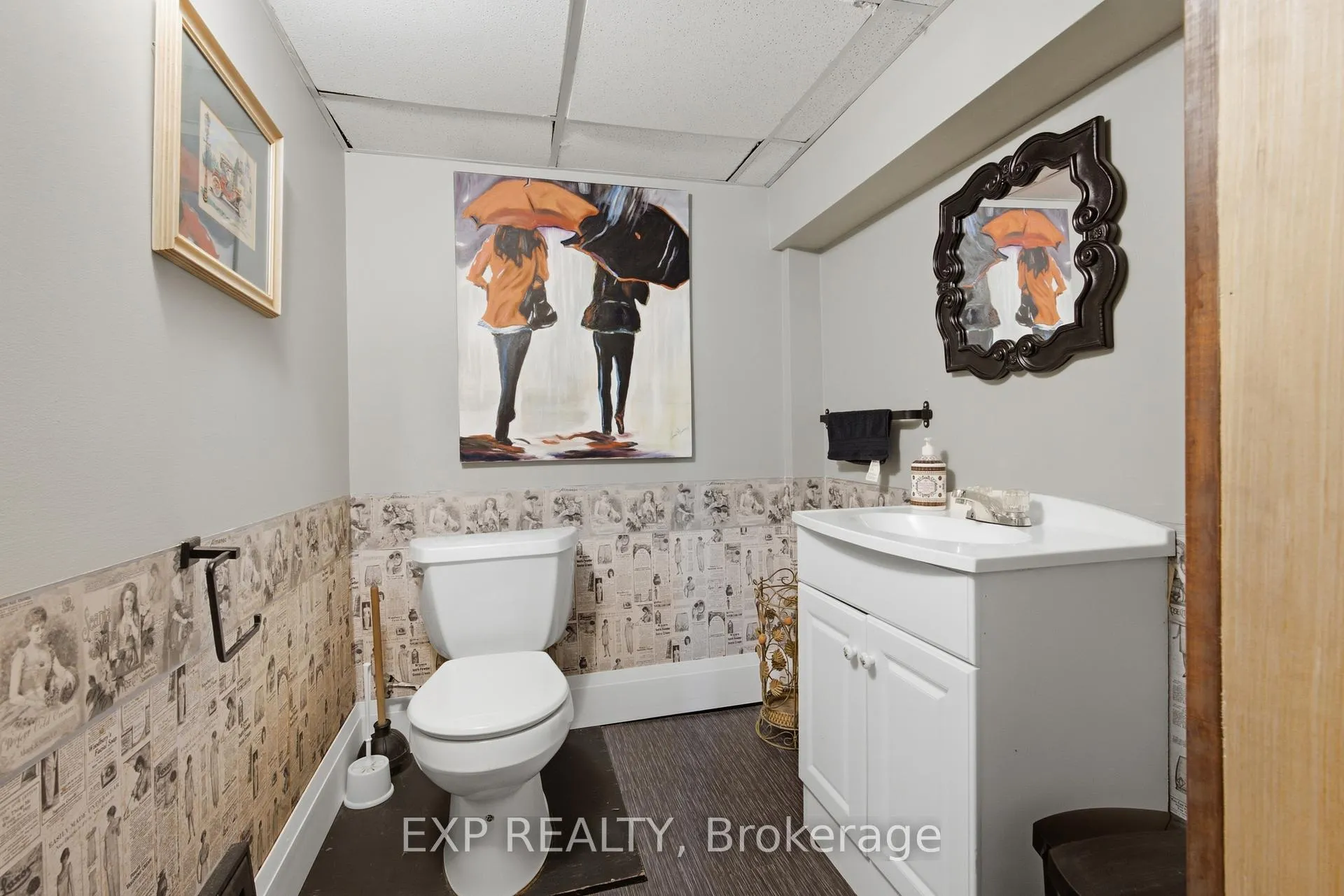 Photo 40 of 26 Lowell Avenue, St. Catharines, Downtown — HOMEH