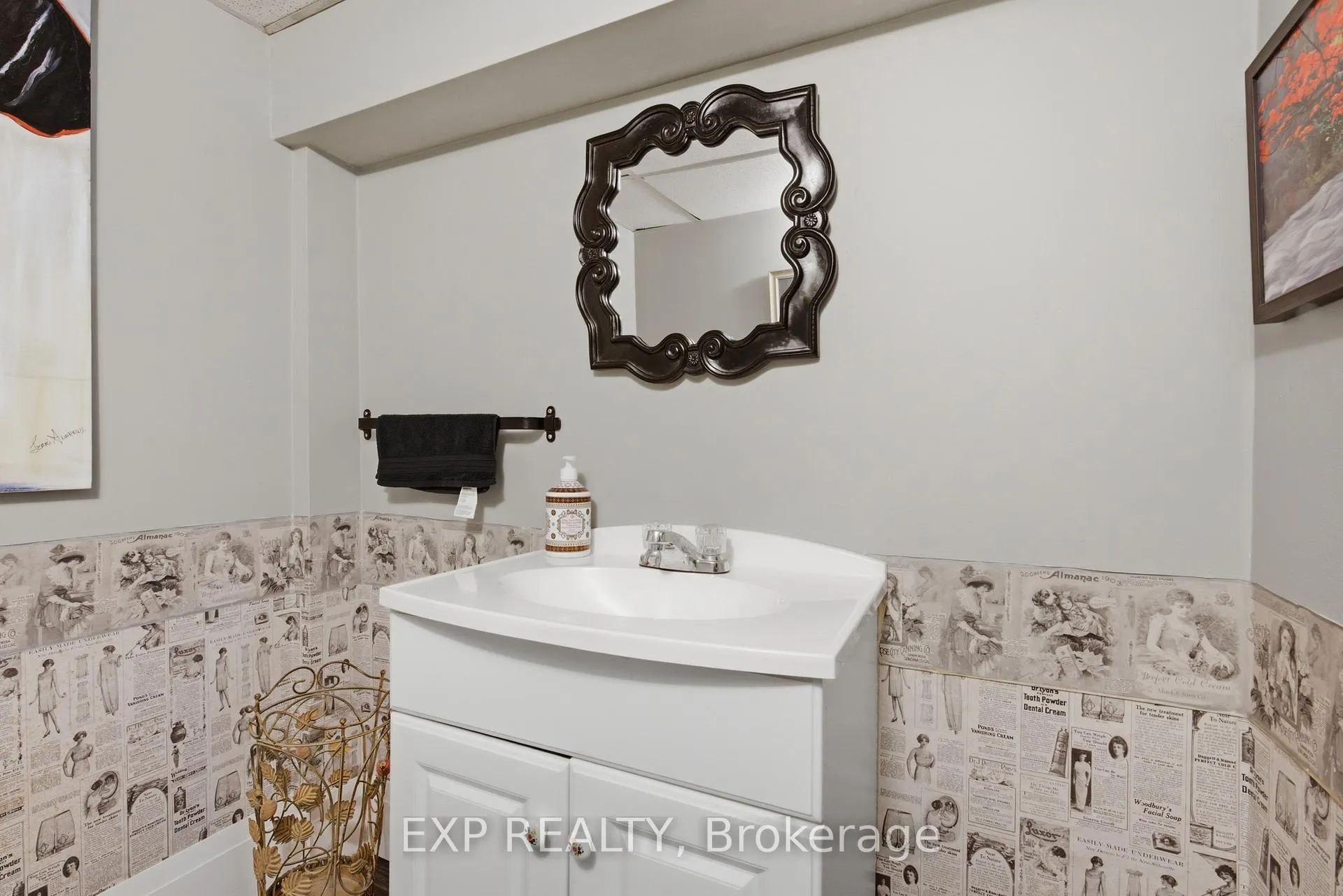 Photo 41 of 26 Lowell Avenue, St. Catharines, Downtown — HOMEH