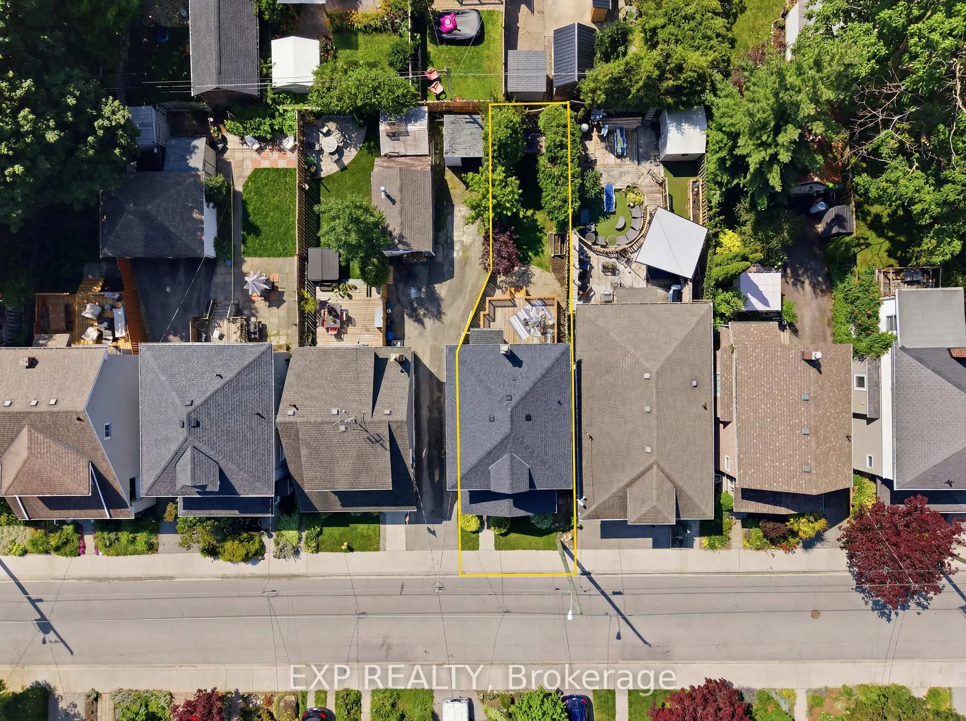 Photo 49 of 26 Lowell Avenue, St. Catharines, Downtown — HOMEH