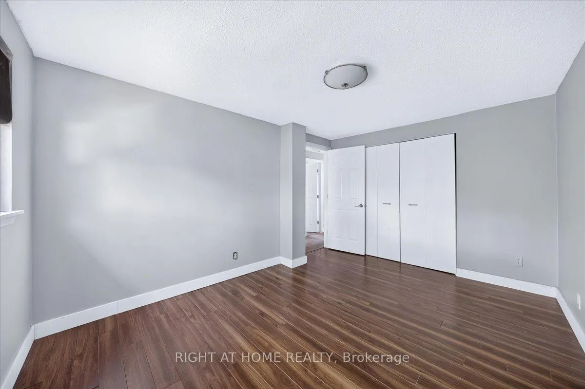 Photo 21 of 1087 Venus Crescent, Oshawa, Lakeview — HOMEH
