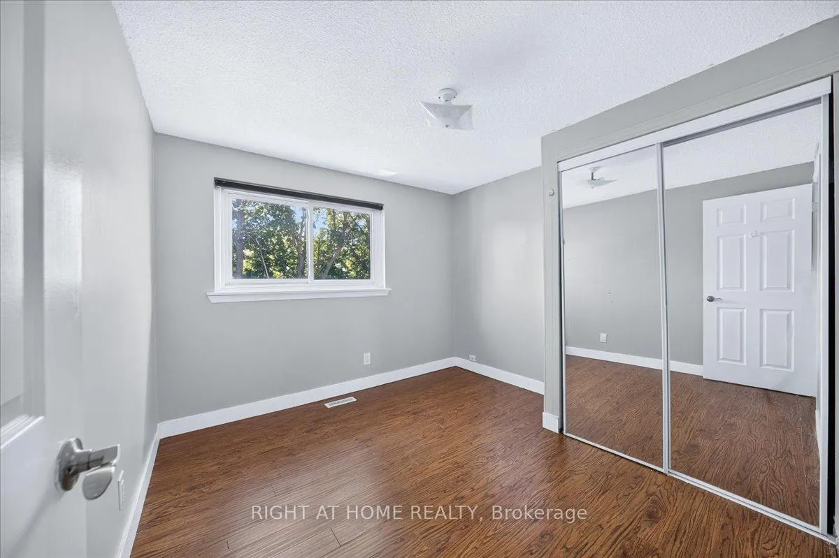 Photo 22 of 1087 Venus Crescent, Oshawa, Lakeview — HOMEH