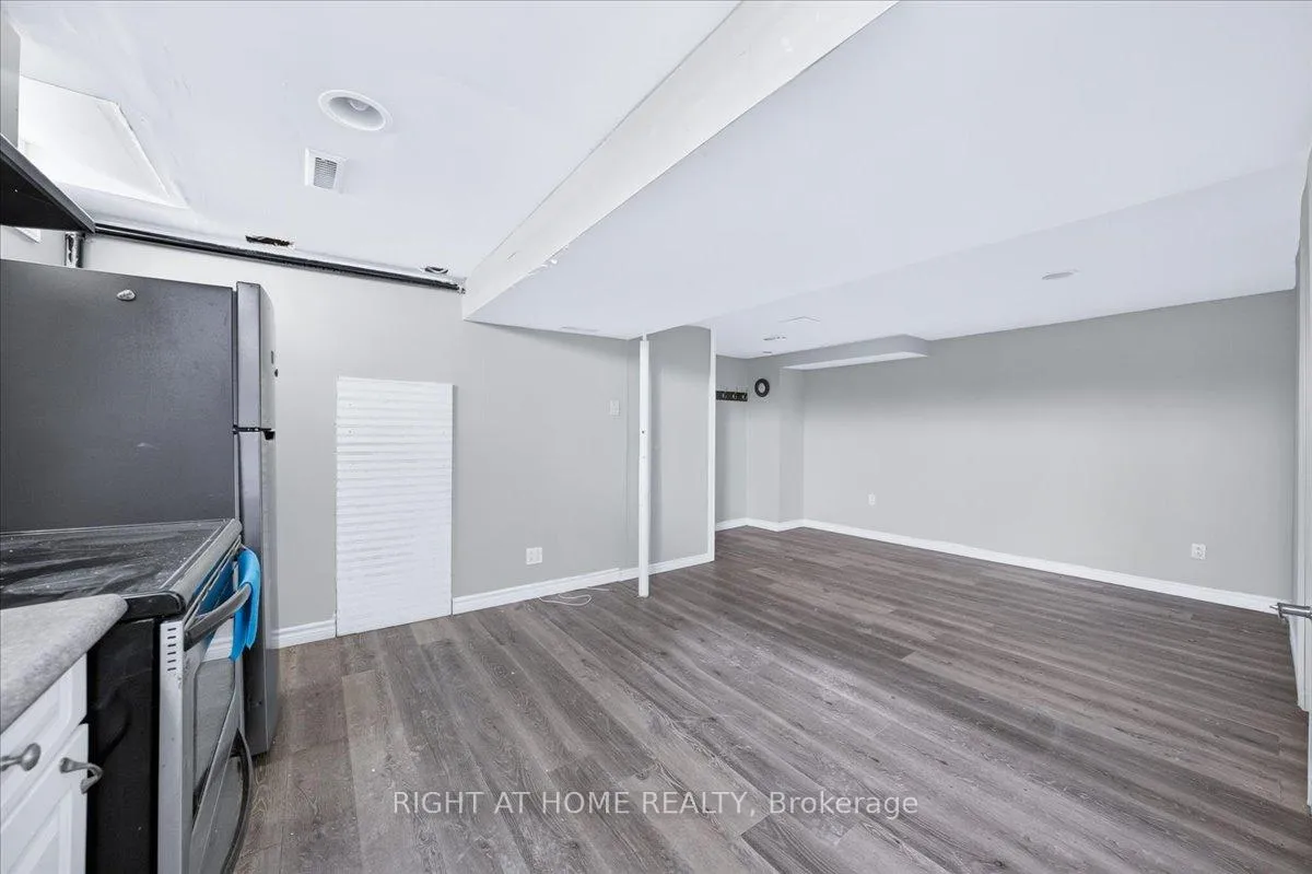 Photo 27 of 1087 Venus Crescent, Oshawa, Lakeview — HOMEH