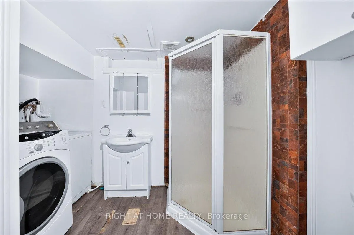 Photo 28 of 1087 Venus Crescent, Oshawa, Lakeview — HOMEH